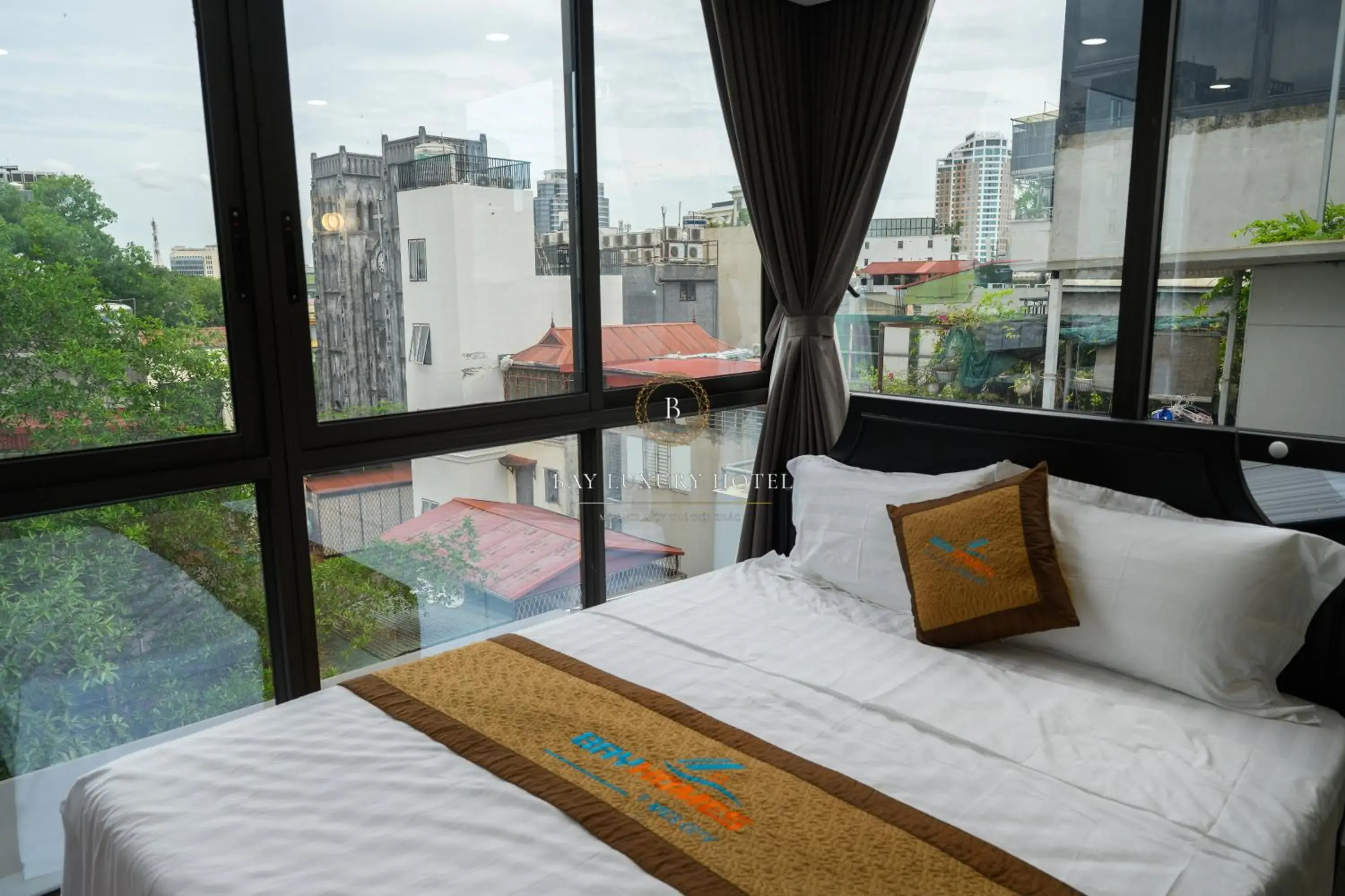 Superior Queen Room in Bay Luxury Hotel & Spa - No 1 Ngo Huyen Superior Queen Room in Bay Luxury Hotel & Spa - No 1 Ngo Huyen