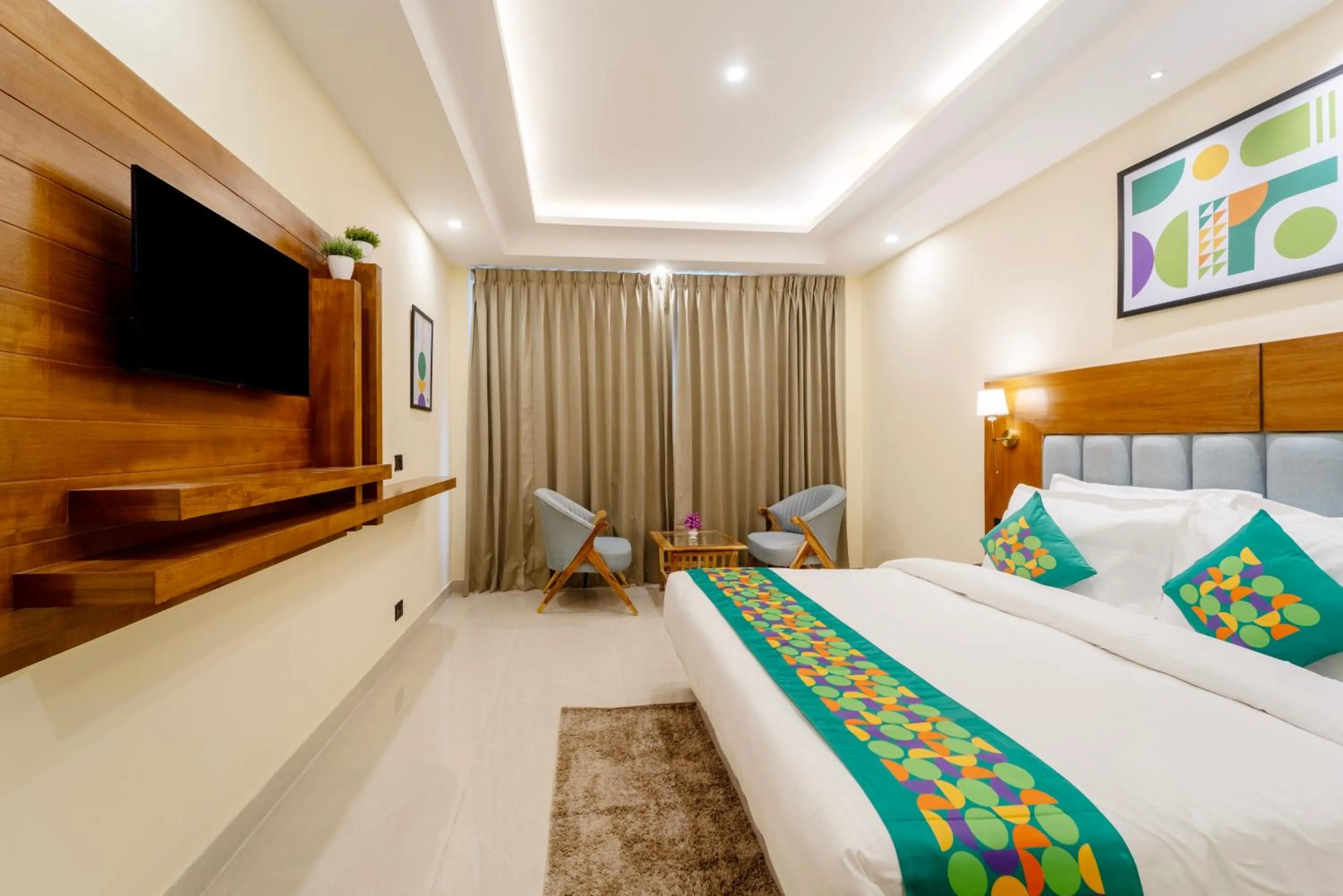 Bedroom, Bed in Treebo Premium The Takey'S, Mall Road