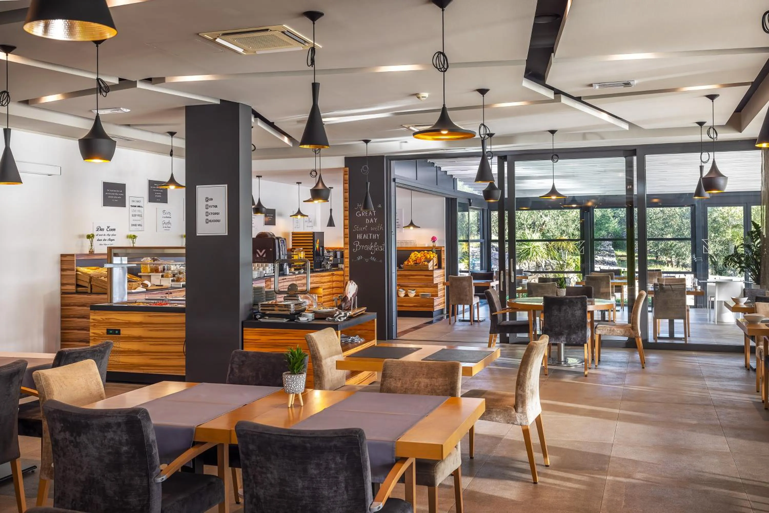 Restaurant/places to eat in Hotel Villa Margaret