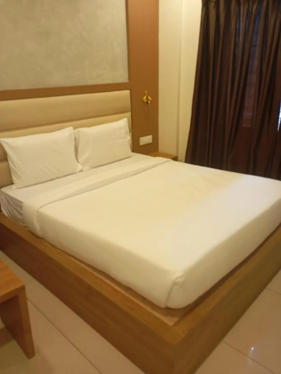 Bed in Hotel Rotano Garden Near Marathahalli Bridge