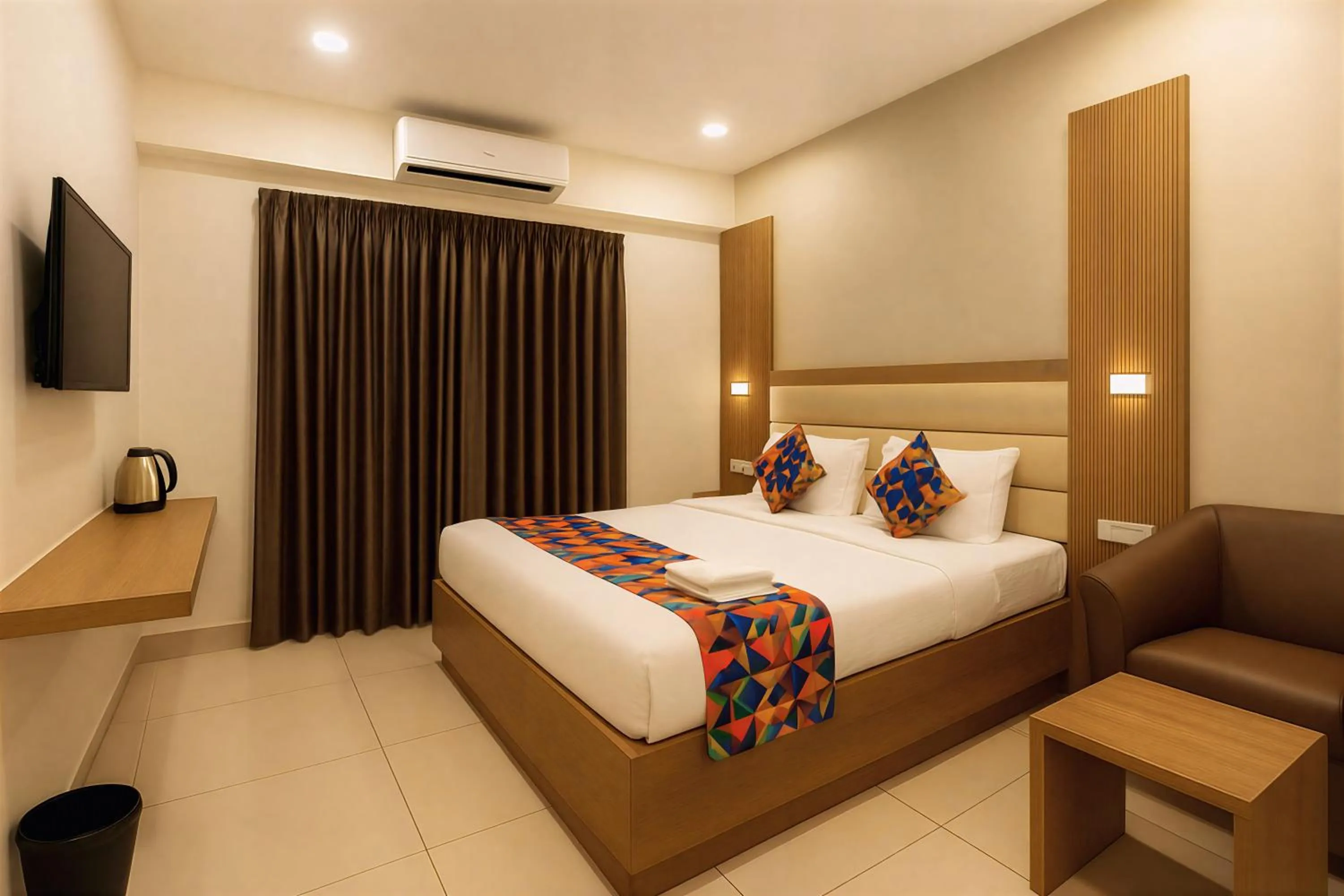Bed in Hotel Rotano Garden Near Marathahalli Bridge