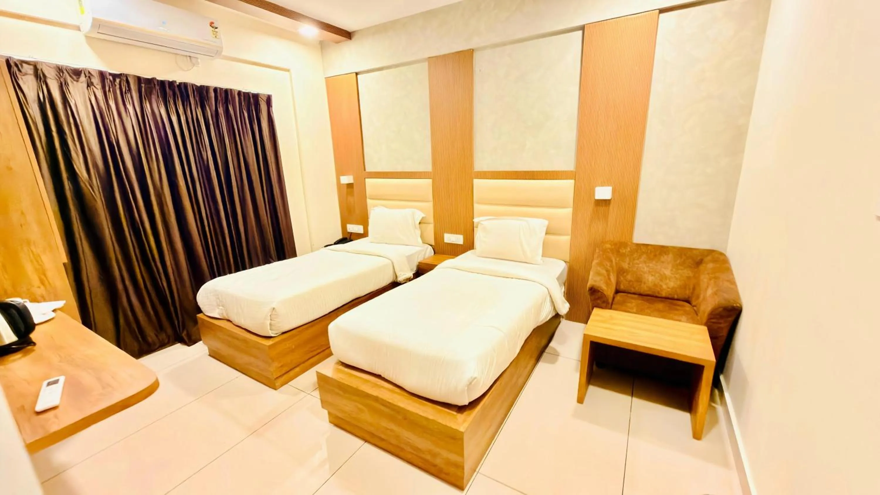 Bed in Hotel Rotano Garden Near Marathahalli Bridge