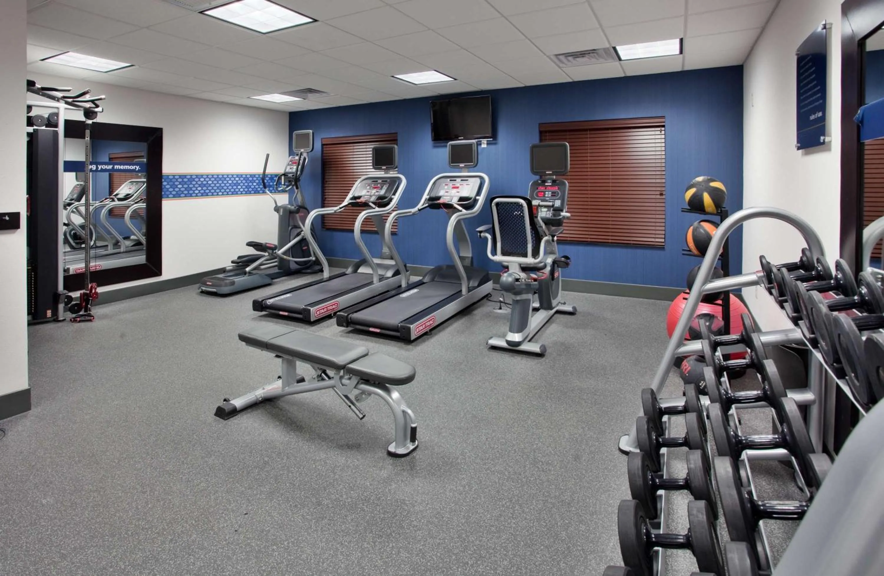Fitness centre/facilities in Hampton Inn & Suites Dickinson ND