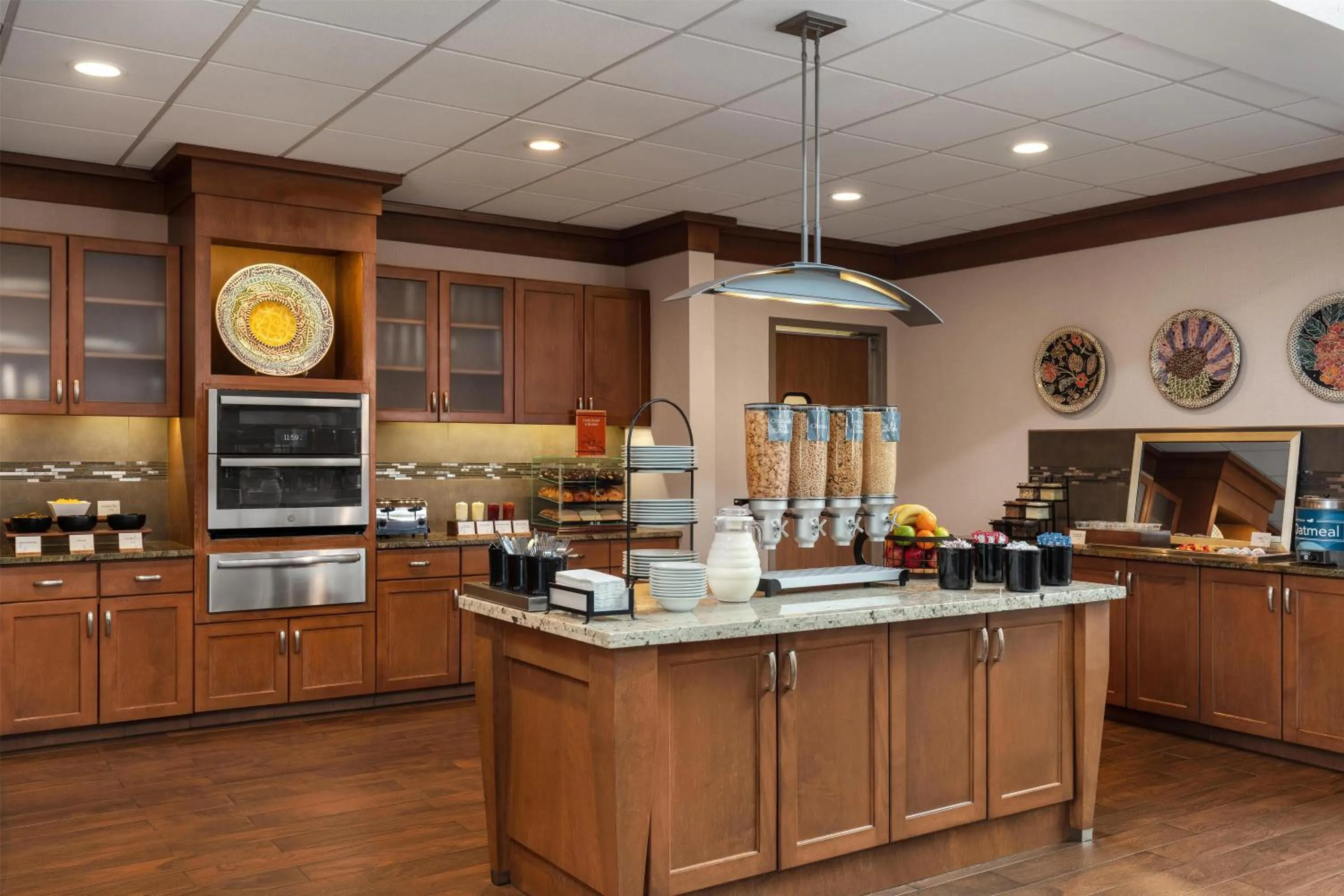 Breakfast in Homewood Suites TechRidge Parmer @ I-35