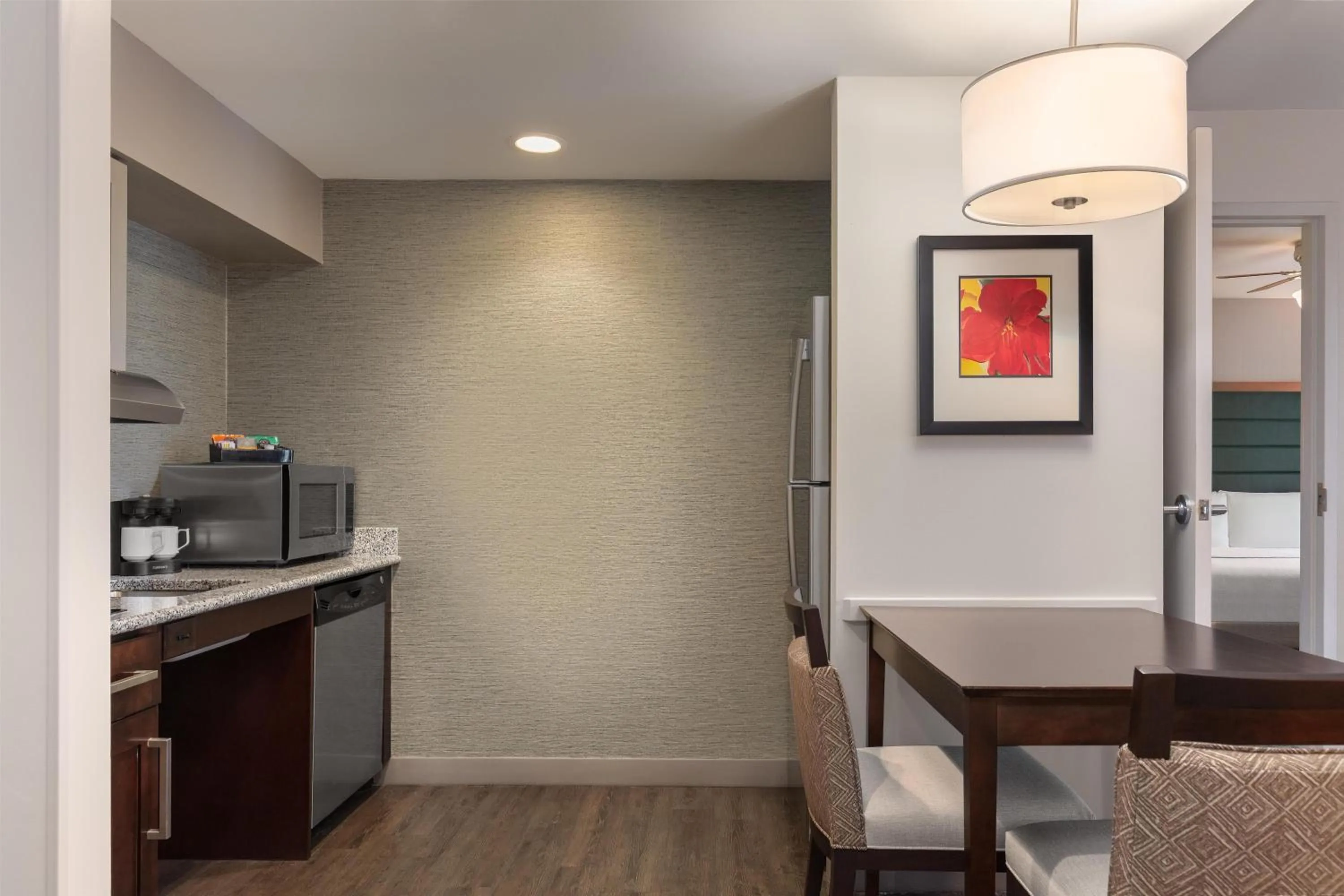 Kitchen or kitchenette in Homewood Suites TechRidge Parmer @ I-35