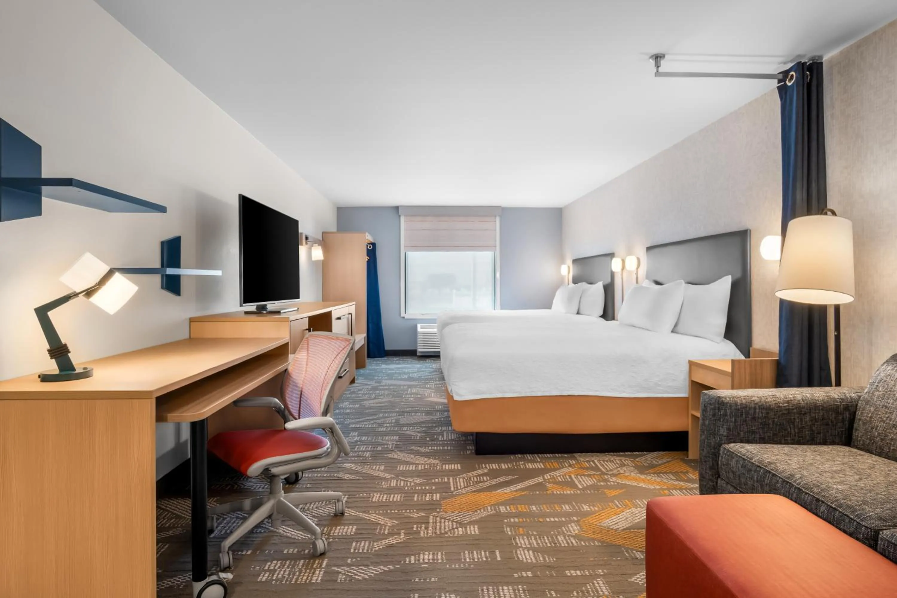 Bed in Home2 Suites by Hilton Irving/DFW Airport North