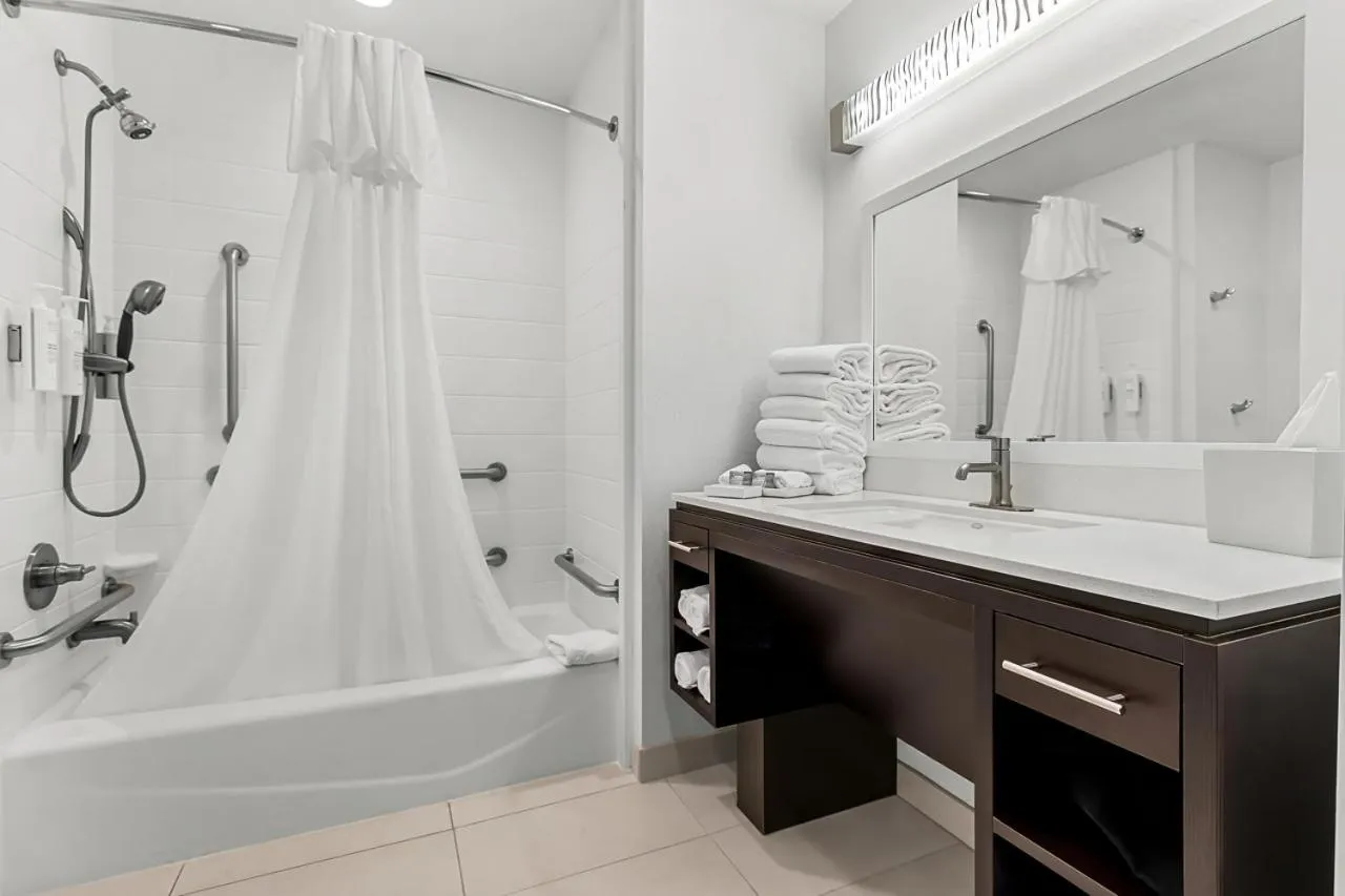 Home2 Suites by Hilton Irving/DFW Airport North