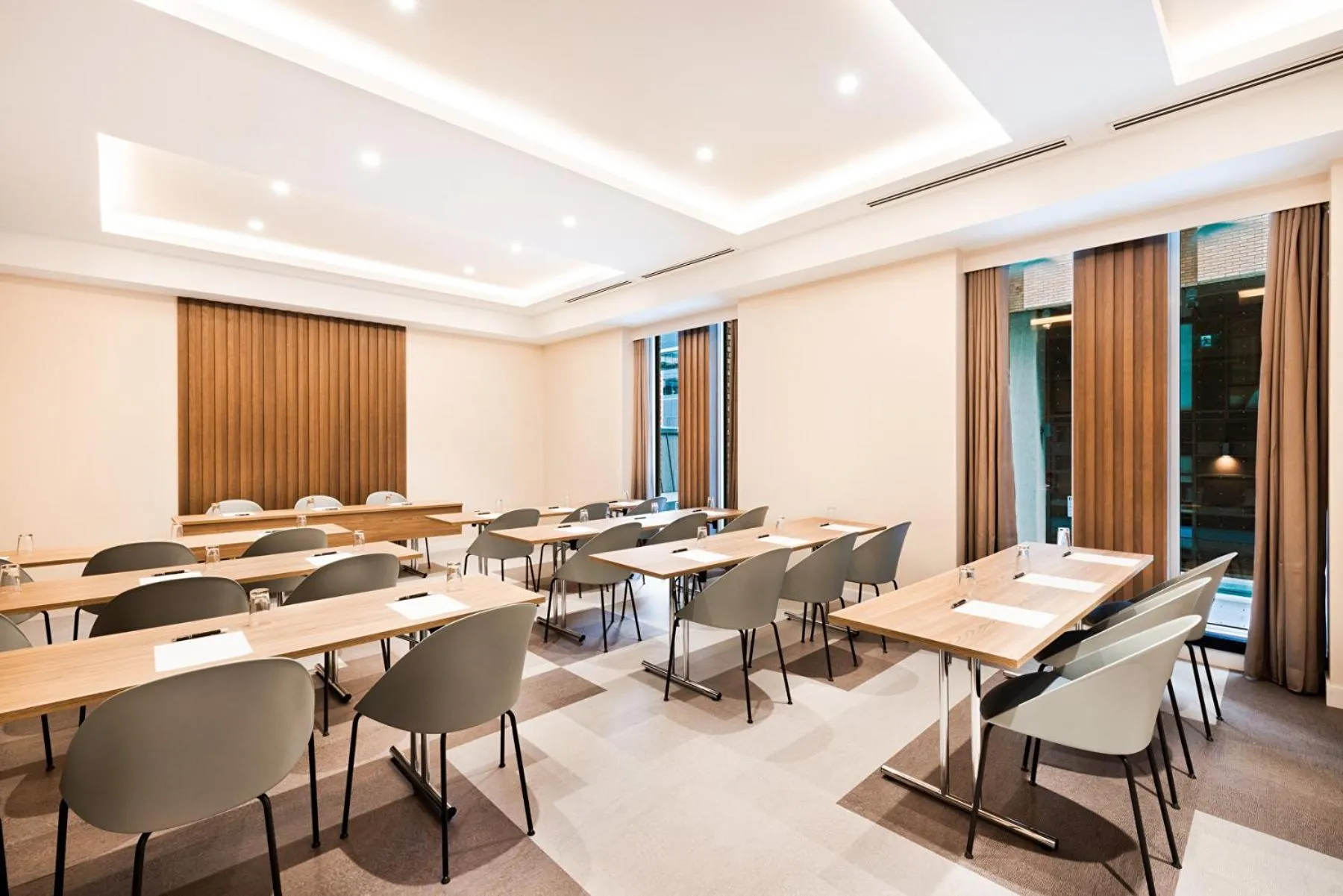 Meeting/conference room in Riu Plaza Toronto