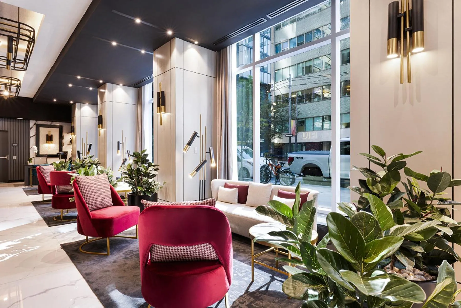 Lobby or reception in Riu Plaza Toronto