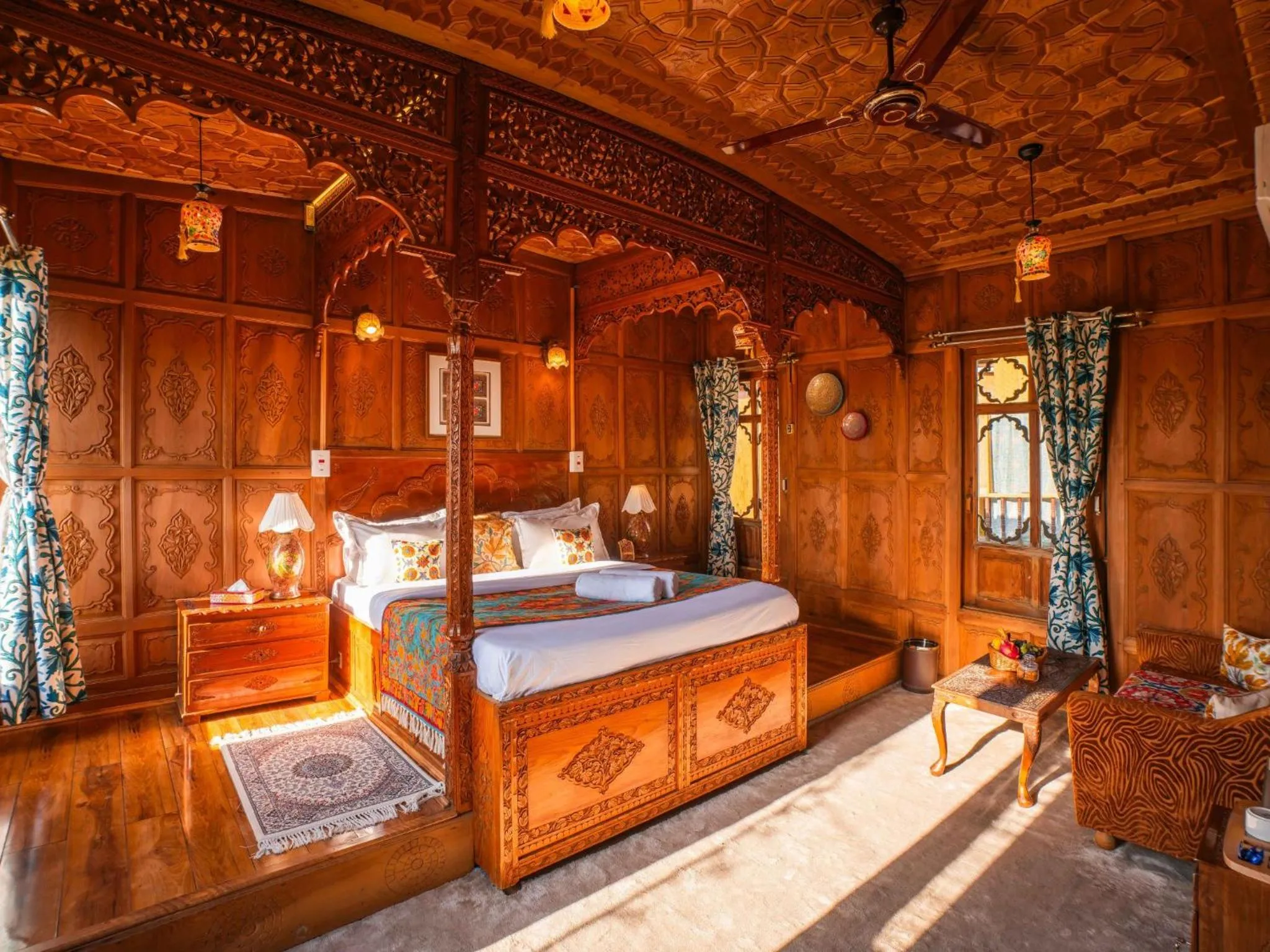 Moustache Houseboat Srinagar