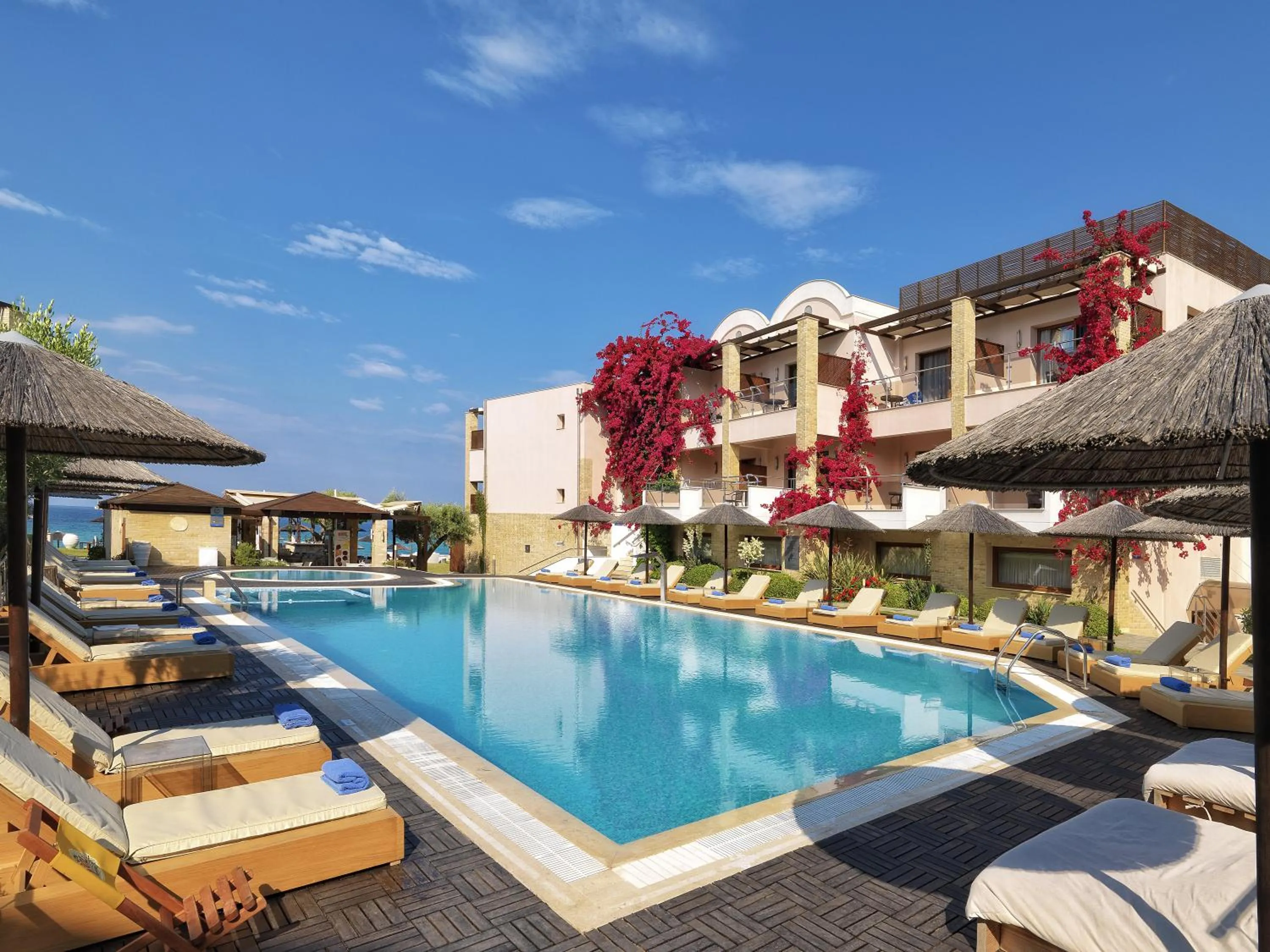 Property building in Olympion Sunset Halkidiki