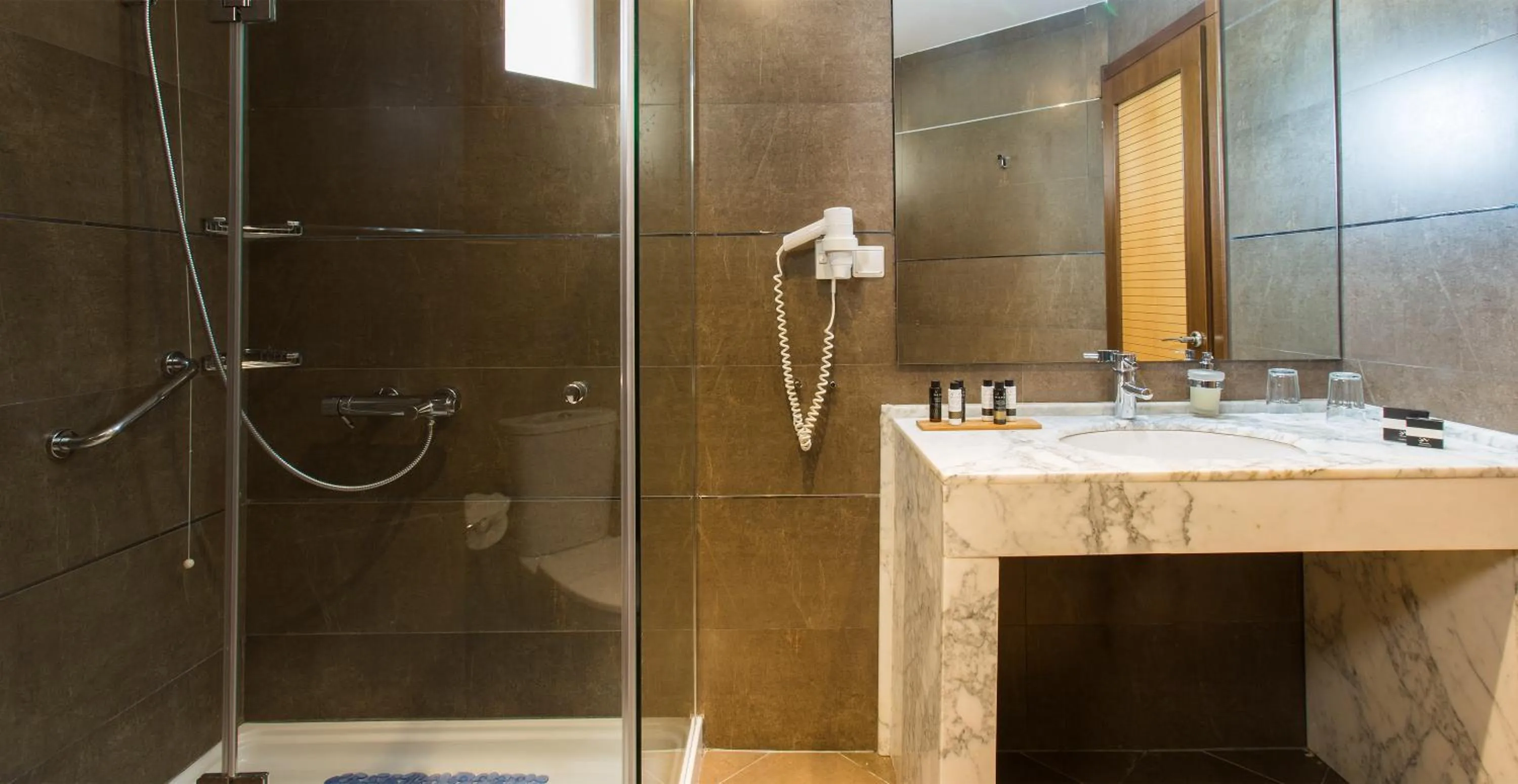 Bathroom in Olympion Sunset Halkidiki