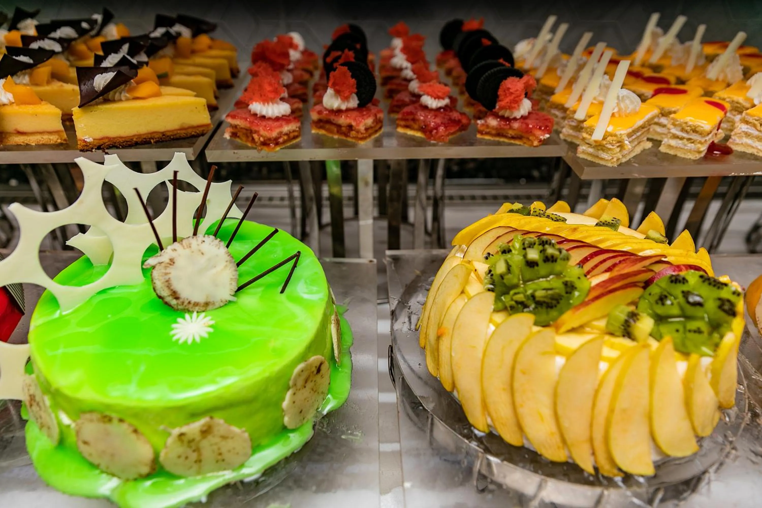 Food in Rewaya Majestic Resort