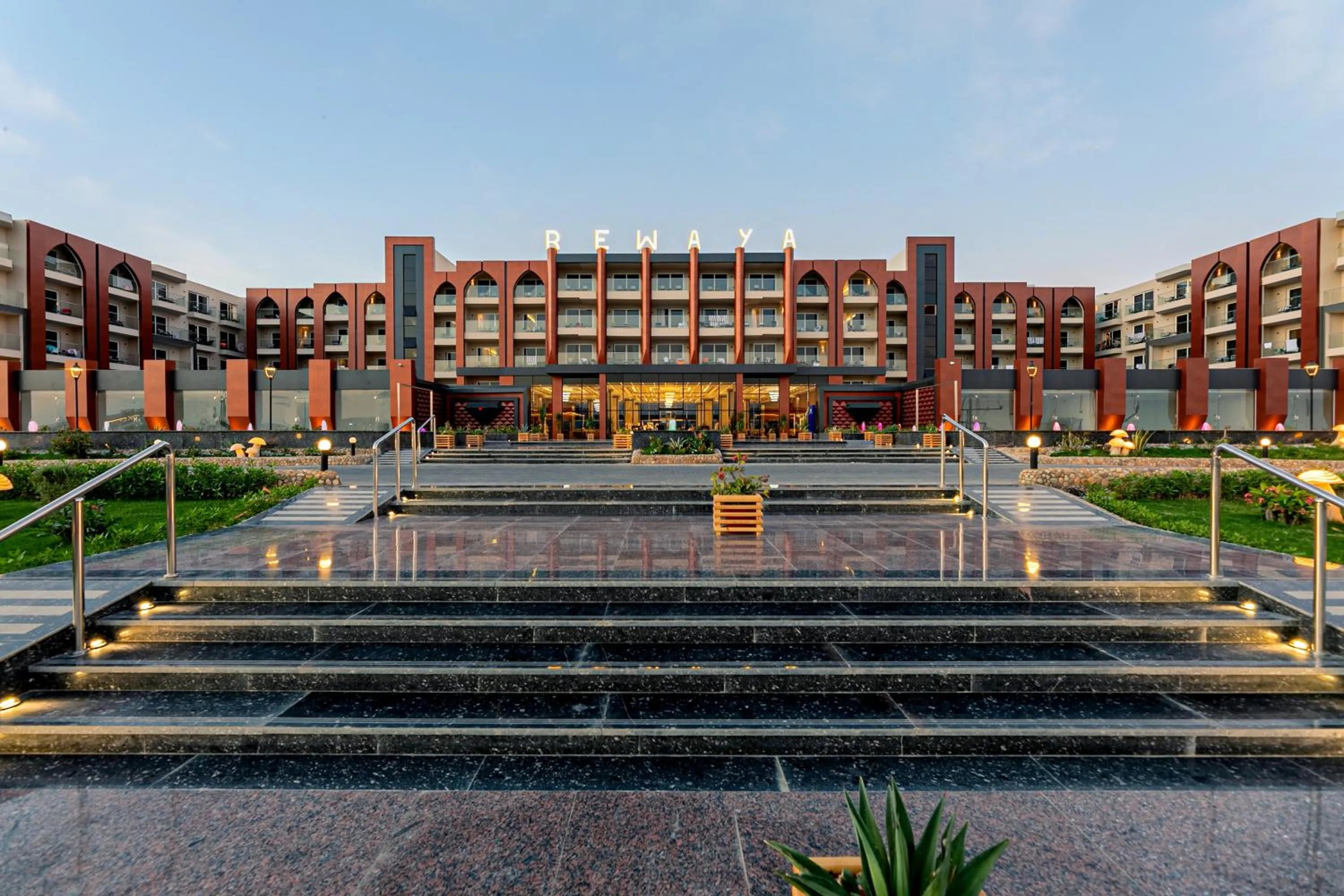 Facade/entrance in Rewaya Majestic Resort