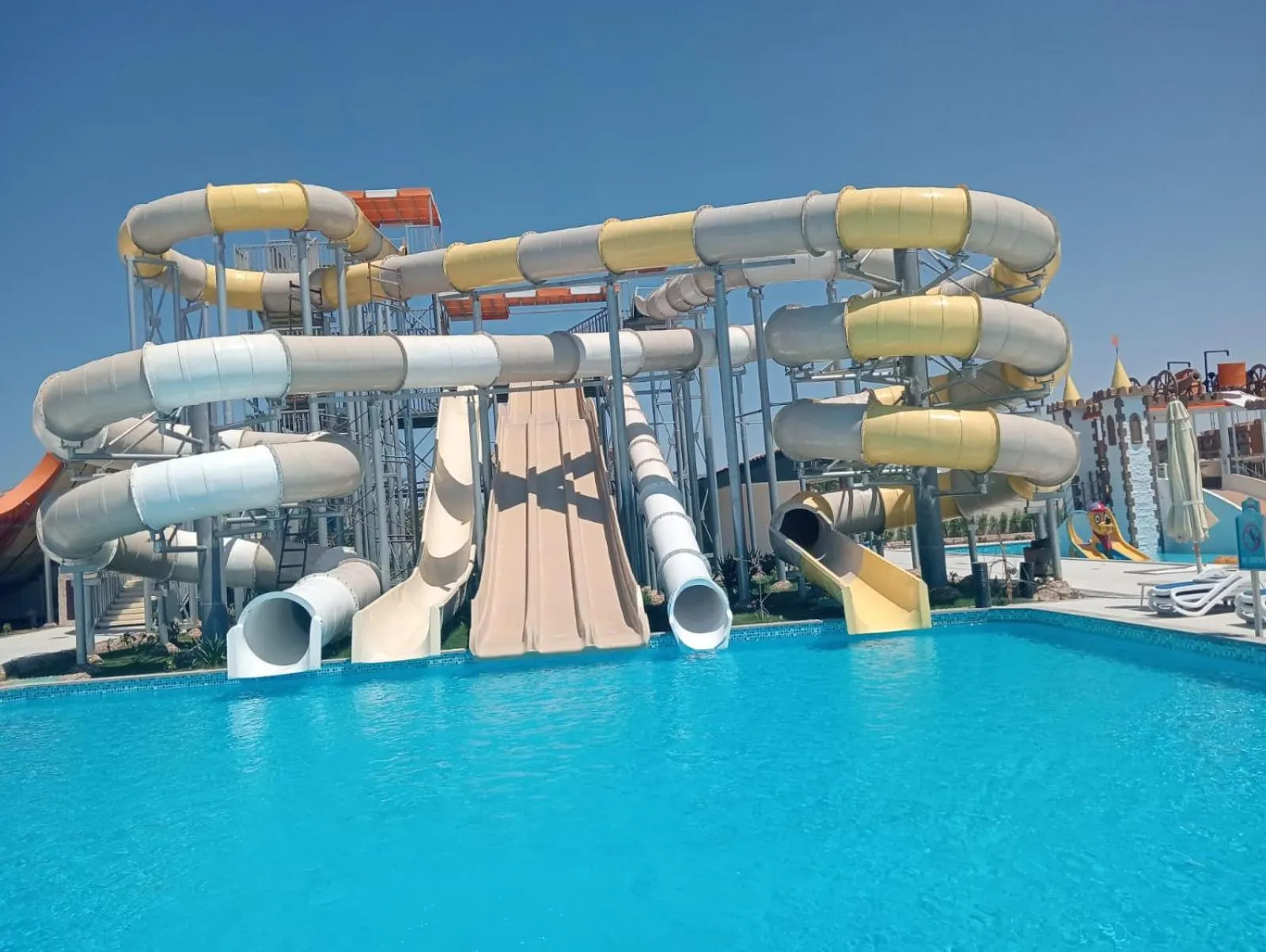 Aqua park in Rewaya Majestic Resort