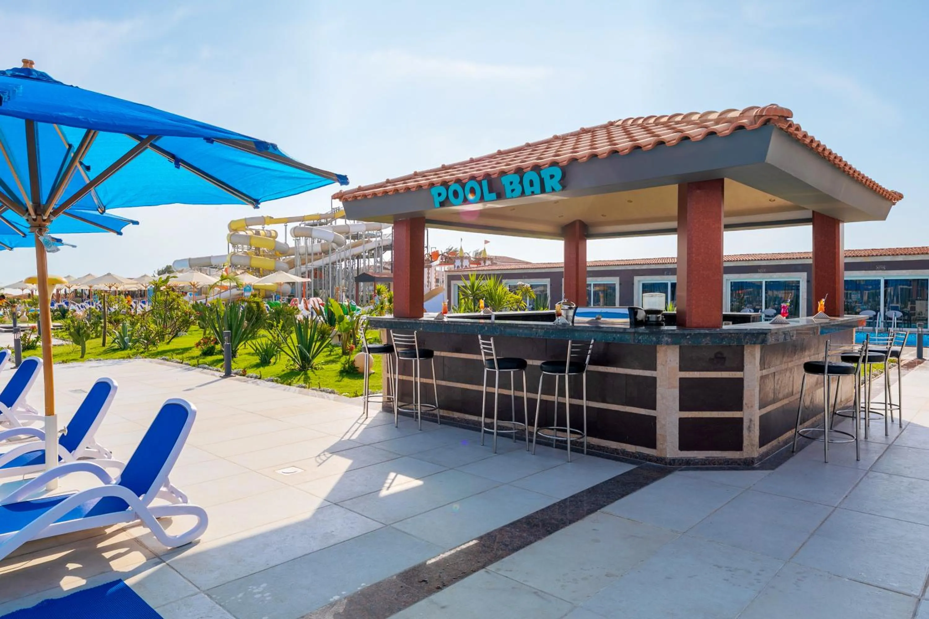 Lounge or bar in Rewaya Majestic Resort