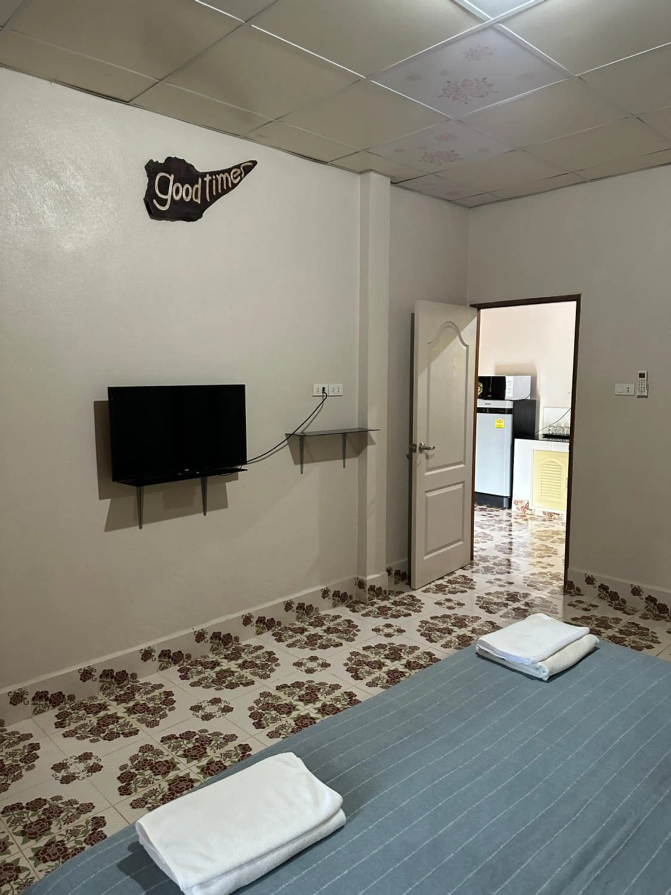 Bedroom, Bed in Fine Times Resort