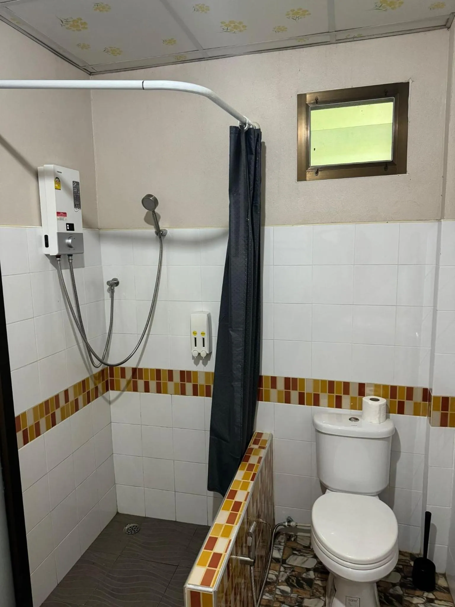 Shower in Fine Times Resort