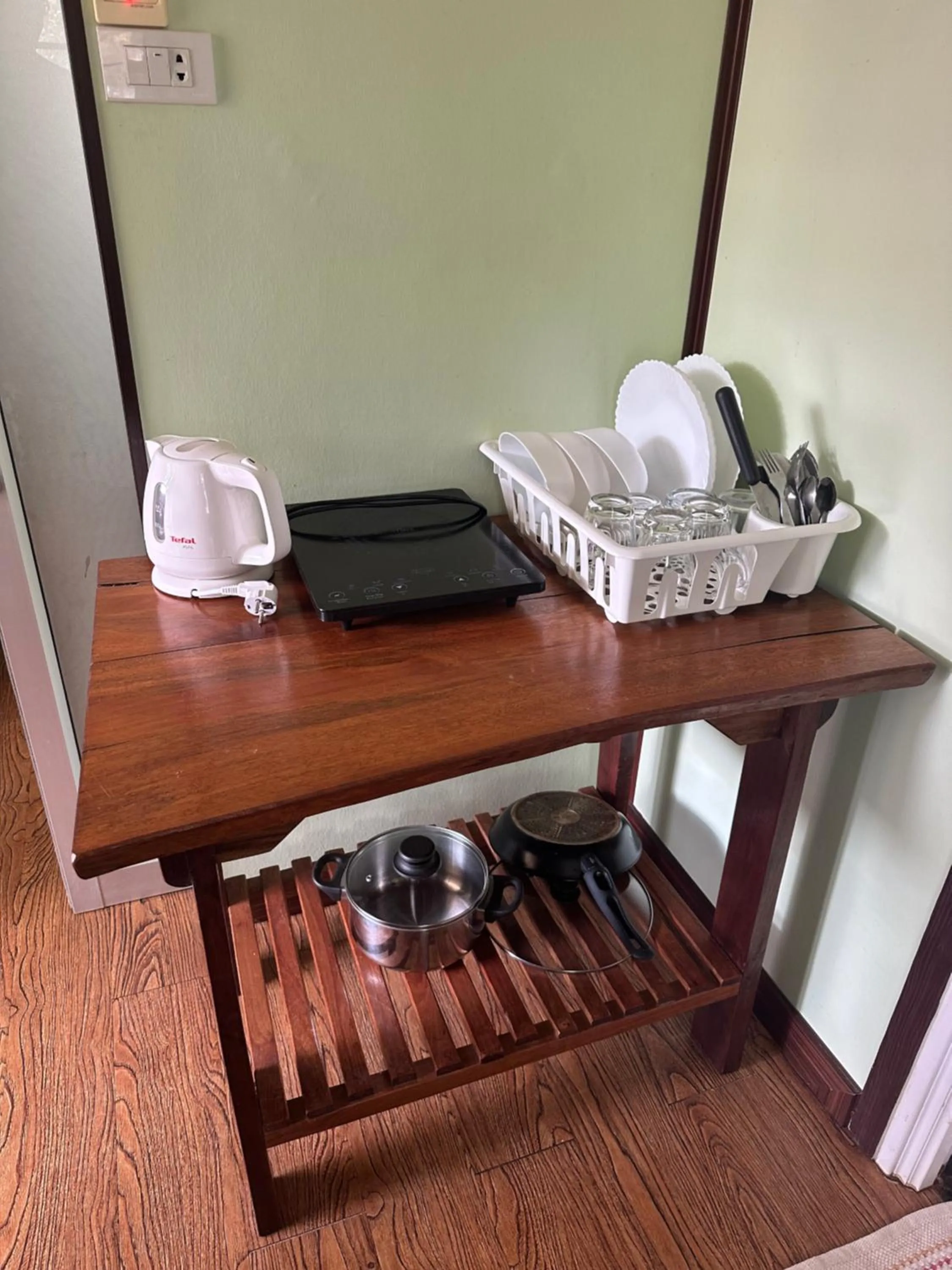 Kitchen or kitchenette in Fine Times Resort