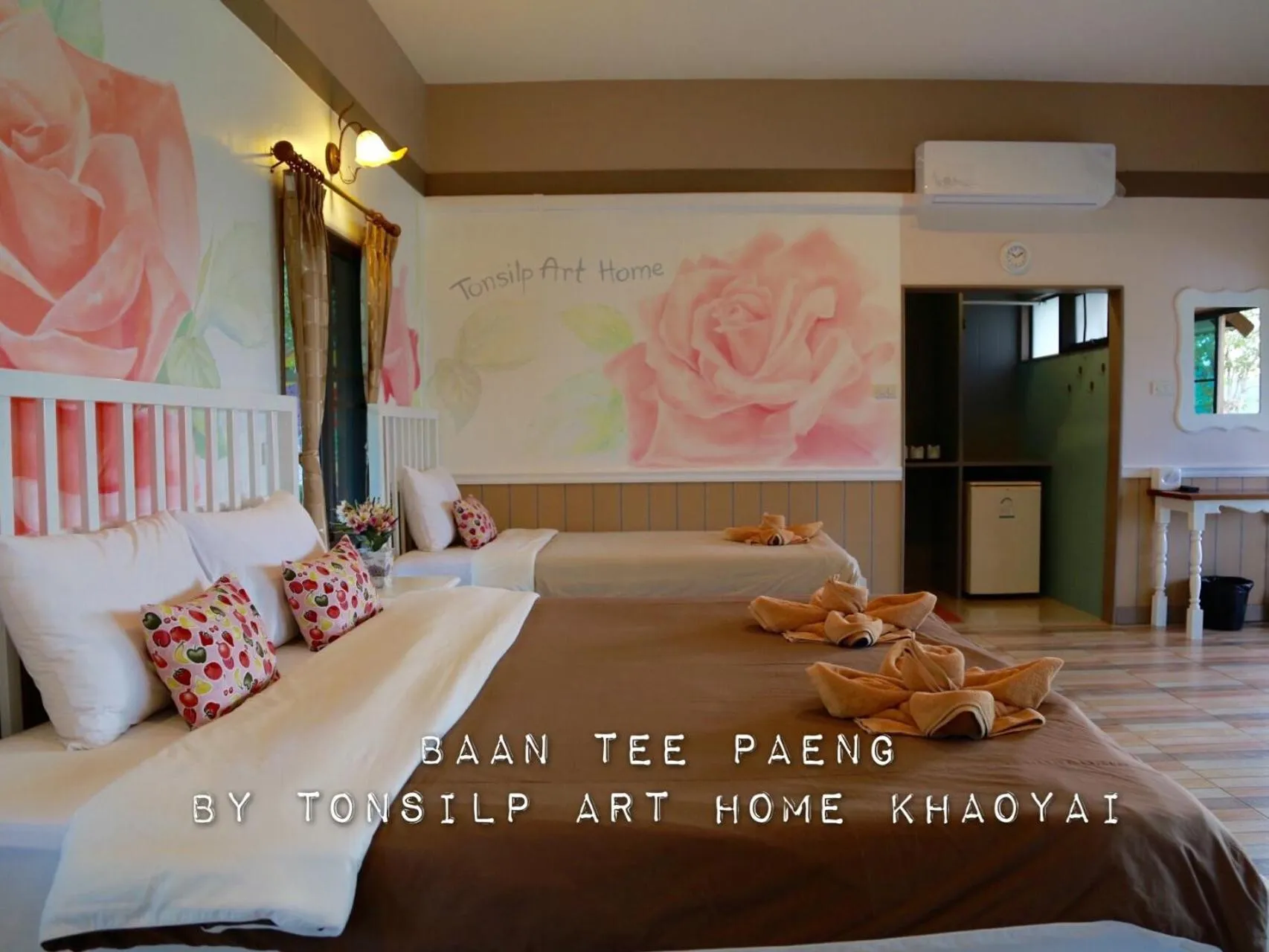 Bed in TonSilp Art Home