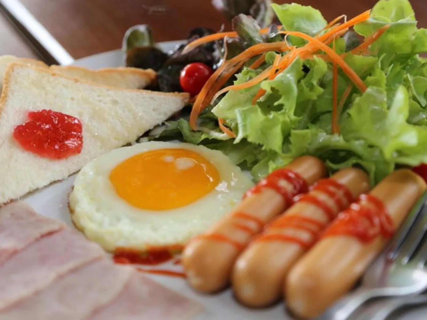 Property building in TonSilp Art Home