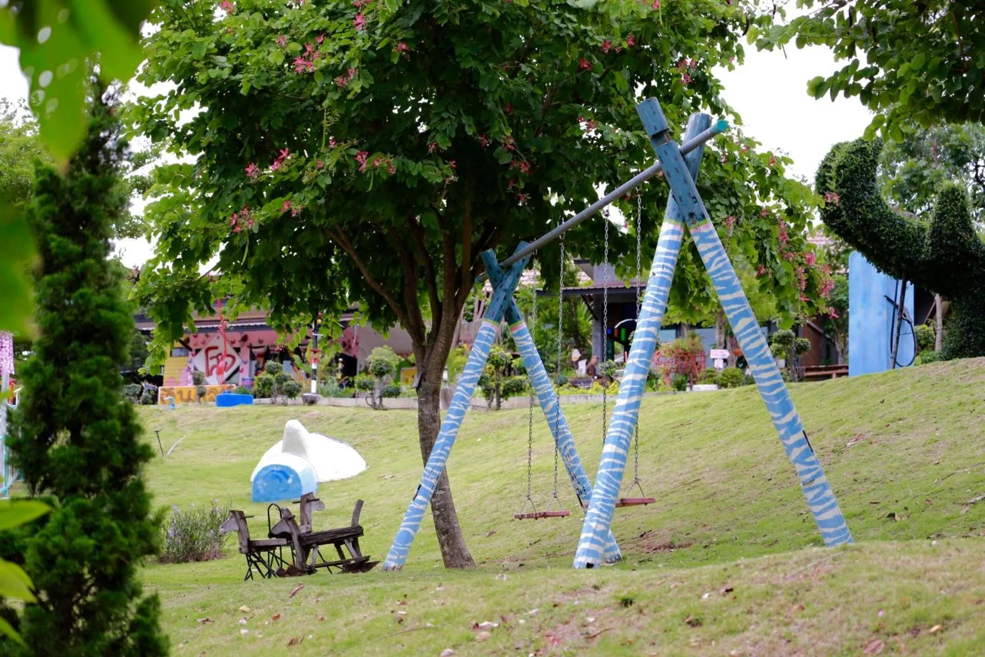 Property building in TonSilp Art Home