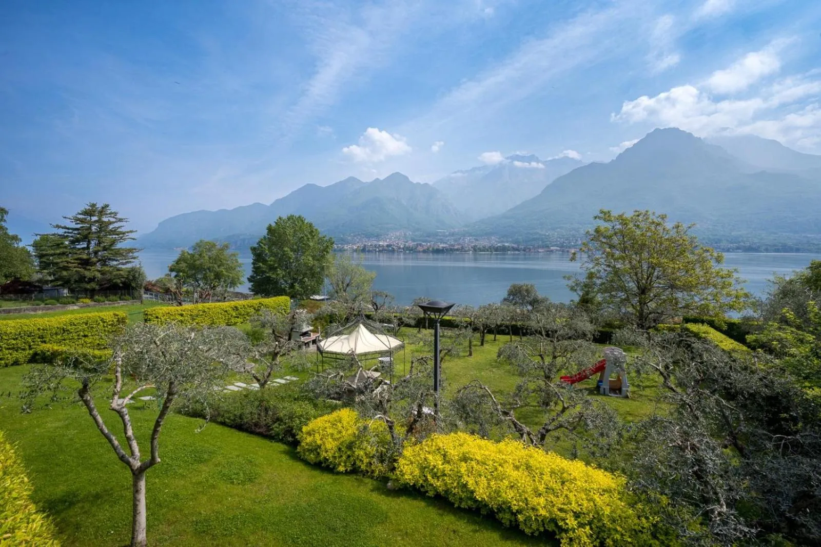 Nearby landmark in Bellagio Village - Holiday Apartments by the Lake - Seasonal Warm Pool and Sauna
