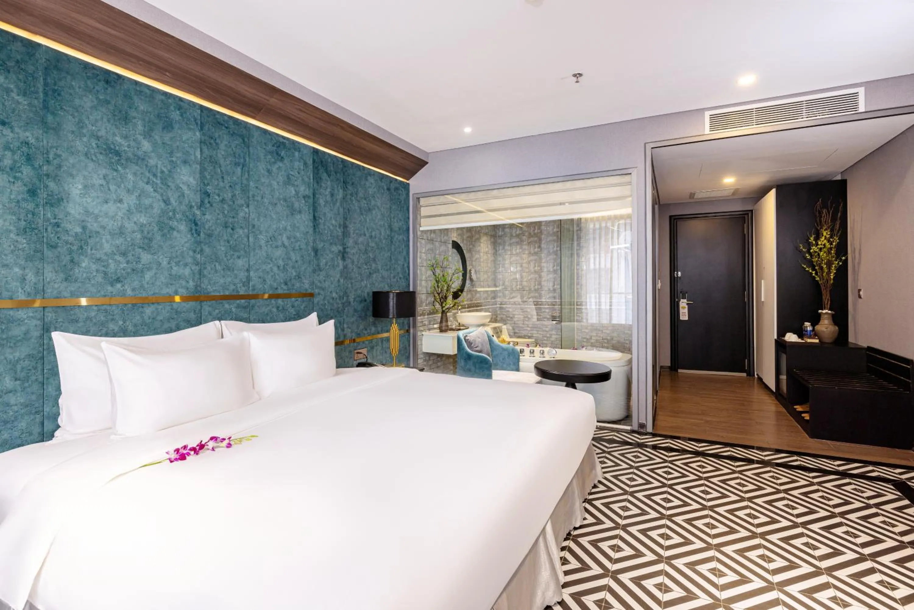 Bed in Cicilia Hotels & Spa Danang