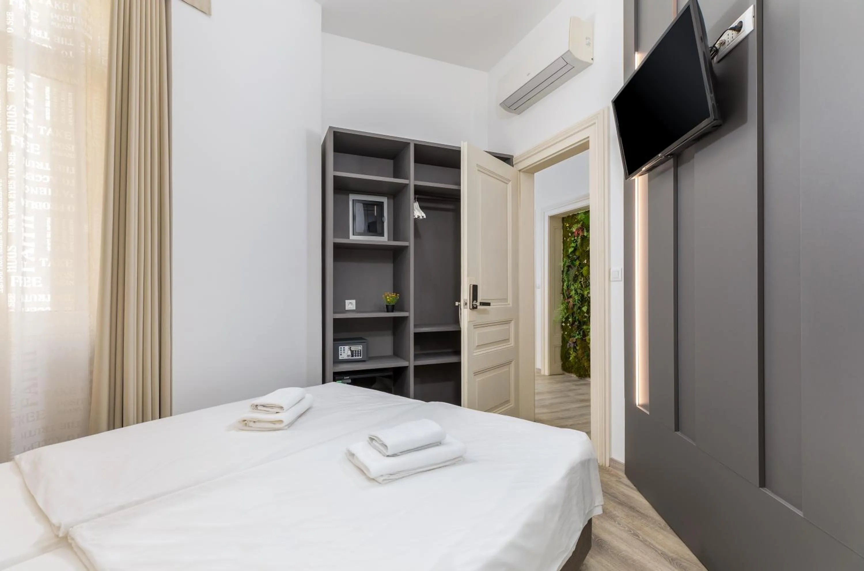 Bed in Boutique Suites Joyce