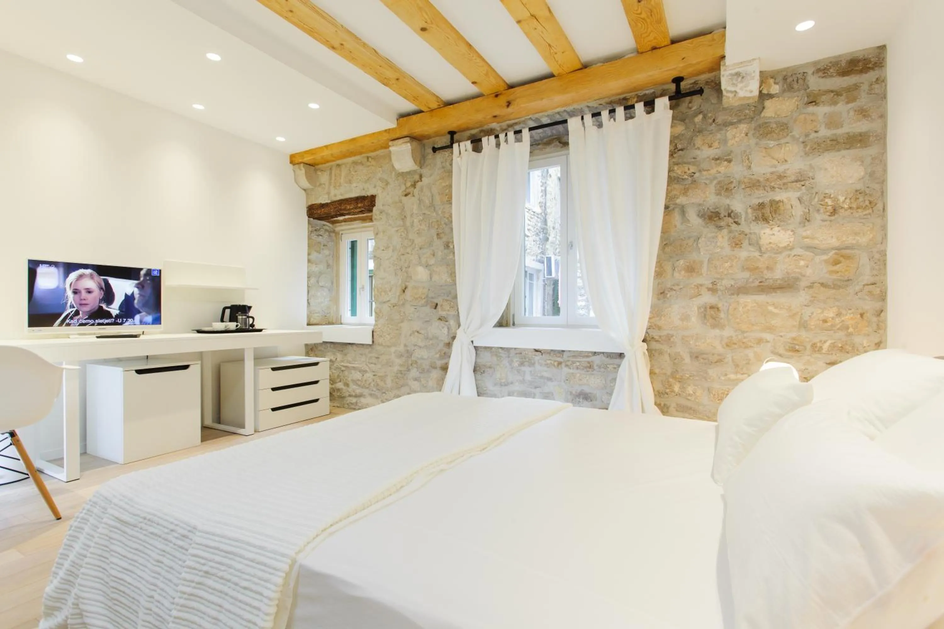 Double Room with Street View in Grgur Ninski Rooms