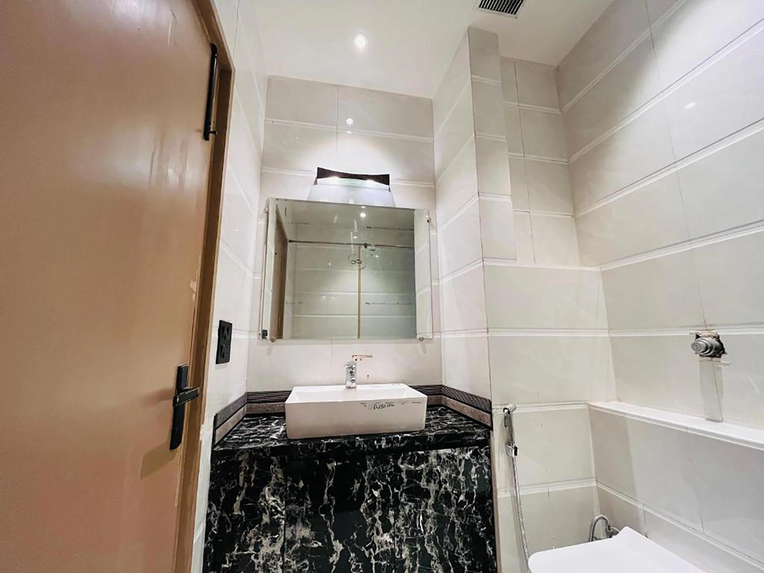 Shower in Hotel Punj E Tara Anand Vihar Vaishali Ghaziabad