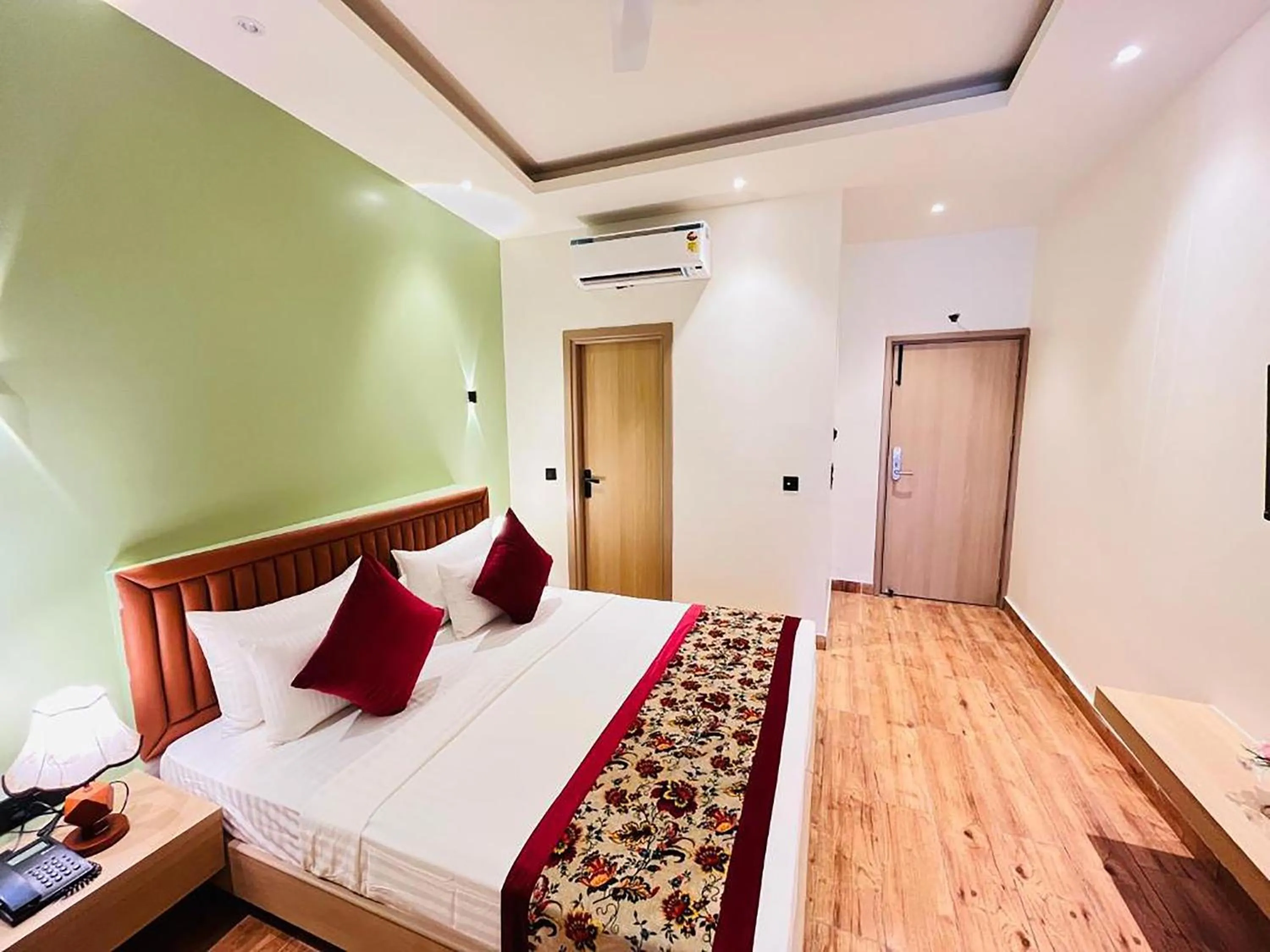 Bed in Hotel Punj E Tara Anand Vihar Vaishali Ghaziabad