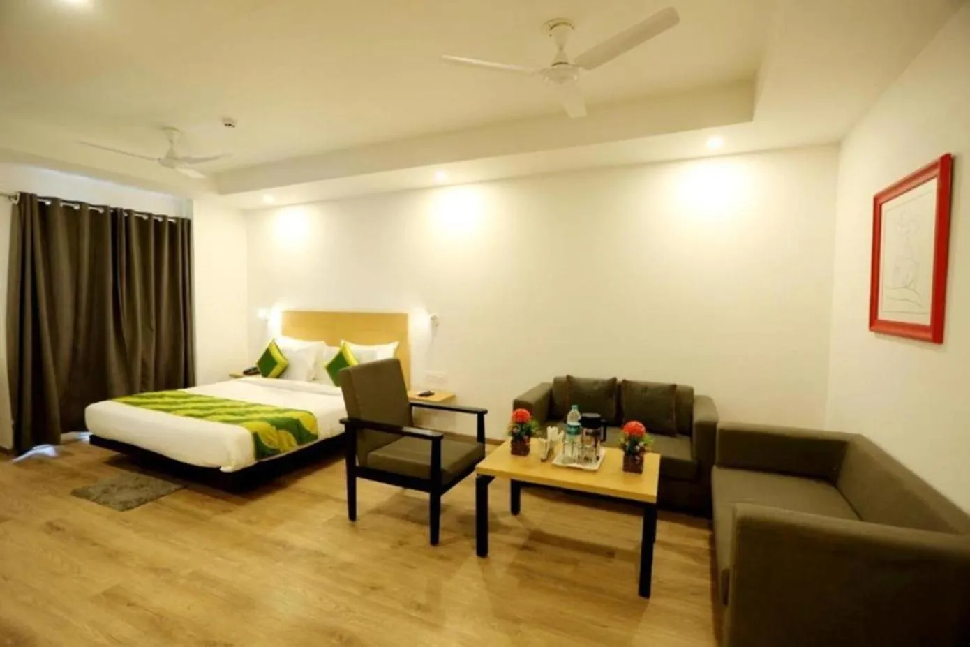 Bed in The Roseman Hotel & Suites