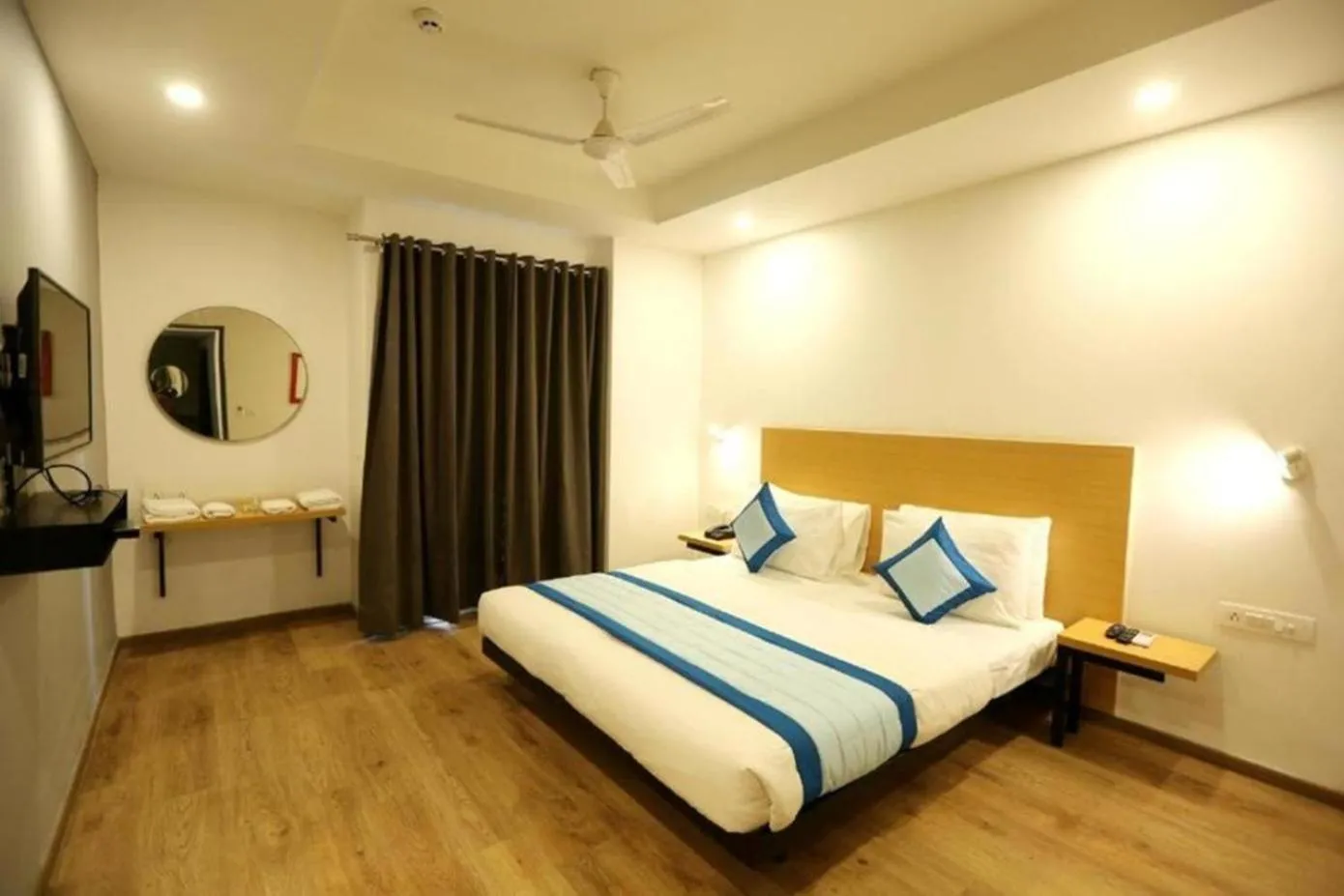 Bed in The Roseman Hotel & Suites