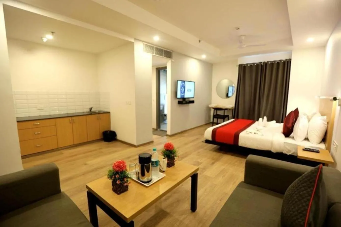 Bed in The Roseman Hotel & Suites