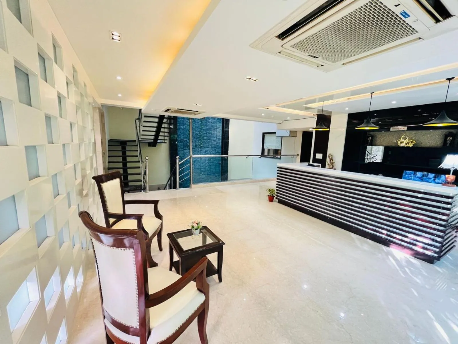 Living room in Hotel Grand Stay