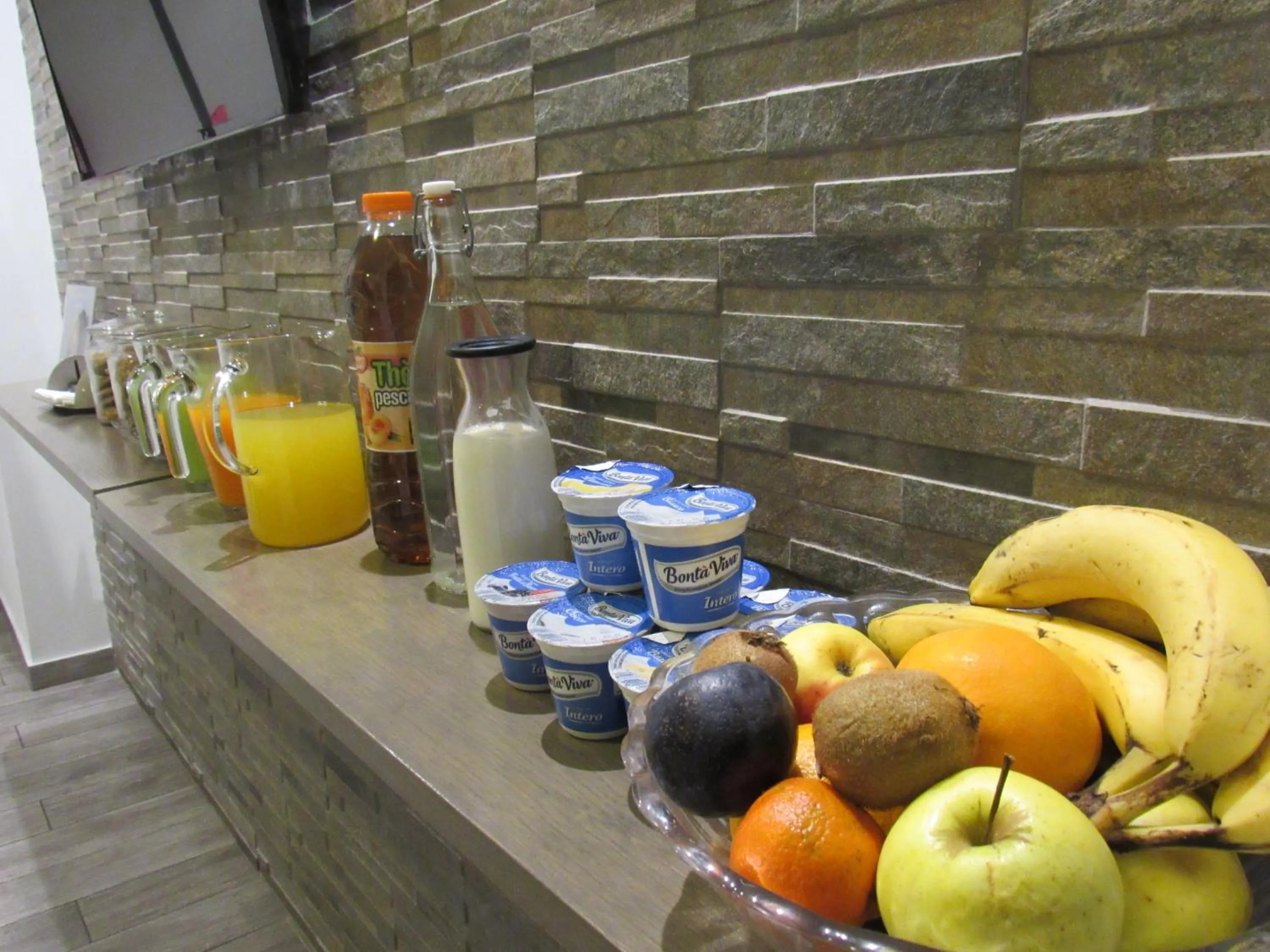 Communal lounge/ TV room in Pianeta Roma