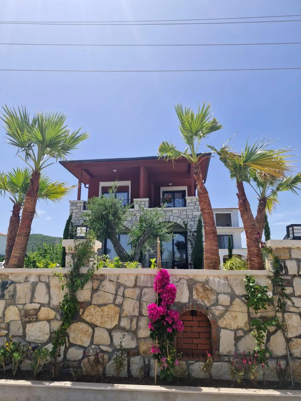 Property building in Velder House Urla