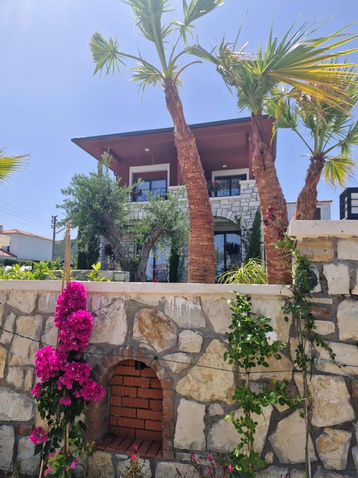 Property building in Velder House Urla