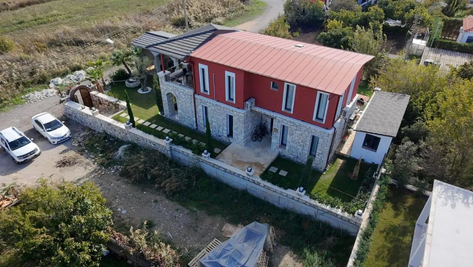 Property building in Velder House Urla