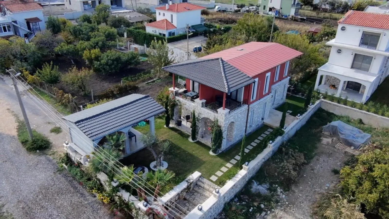 Property building in Velder House Urla