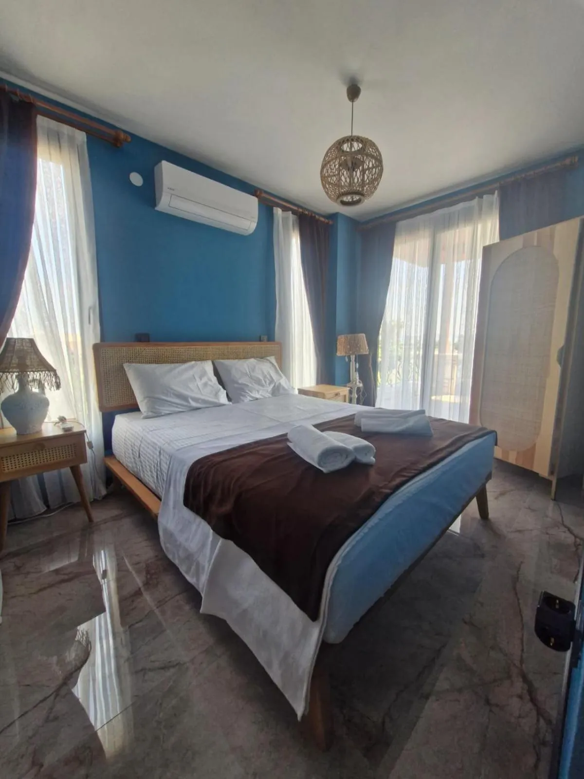 Bedroom, Bed in Velder House Urla