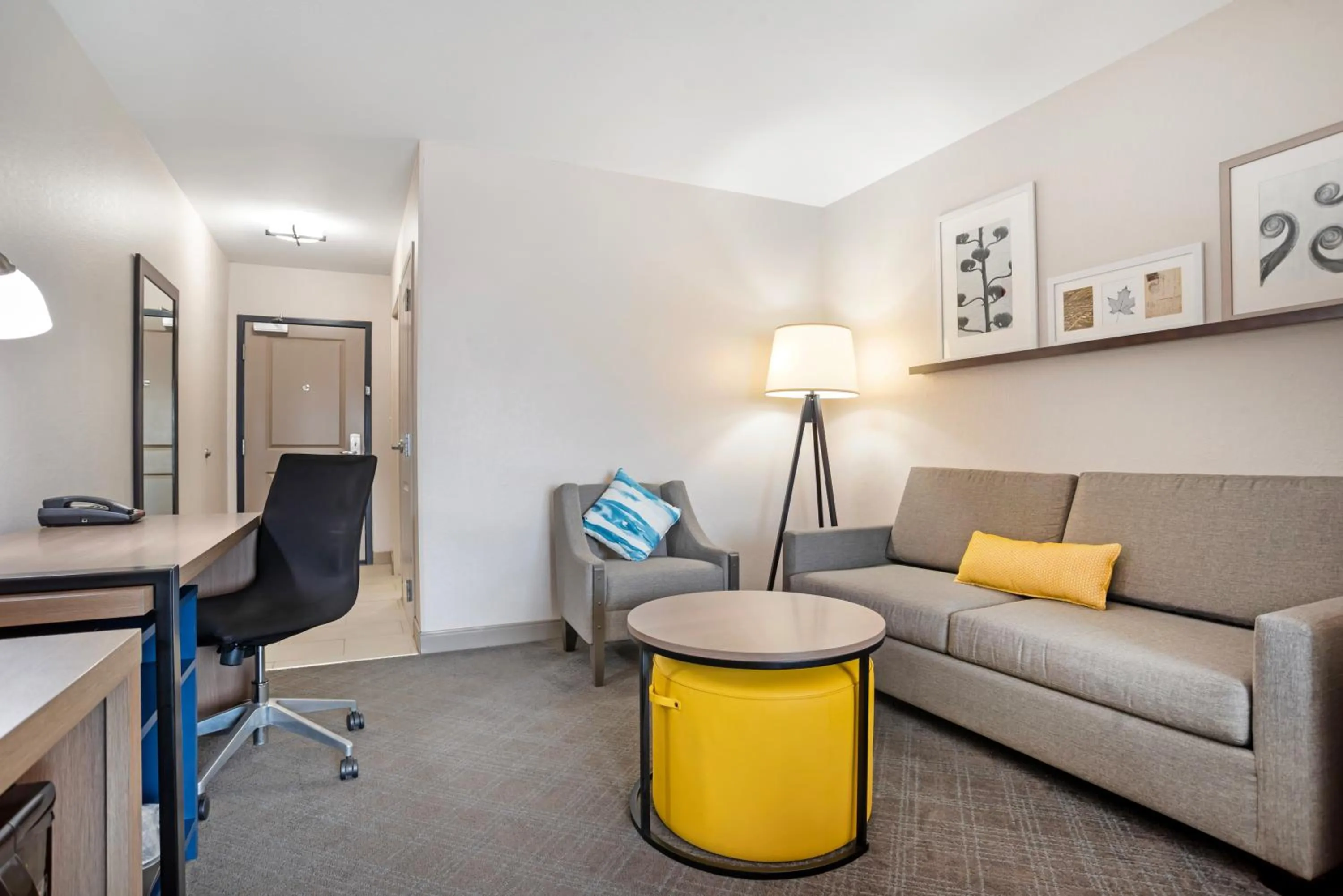 Living room in Comfort Inn & Suites