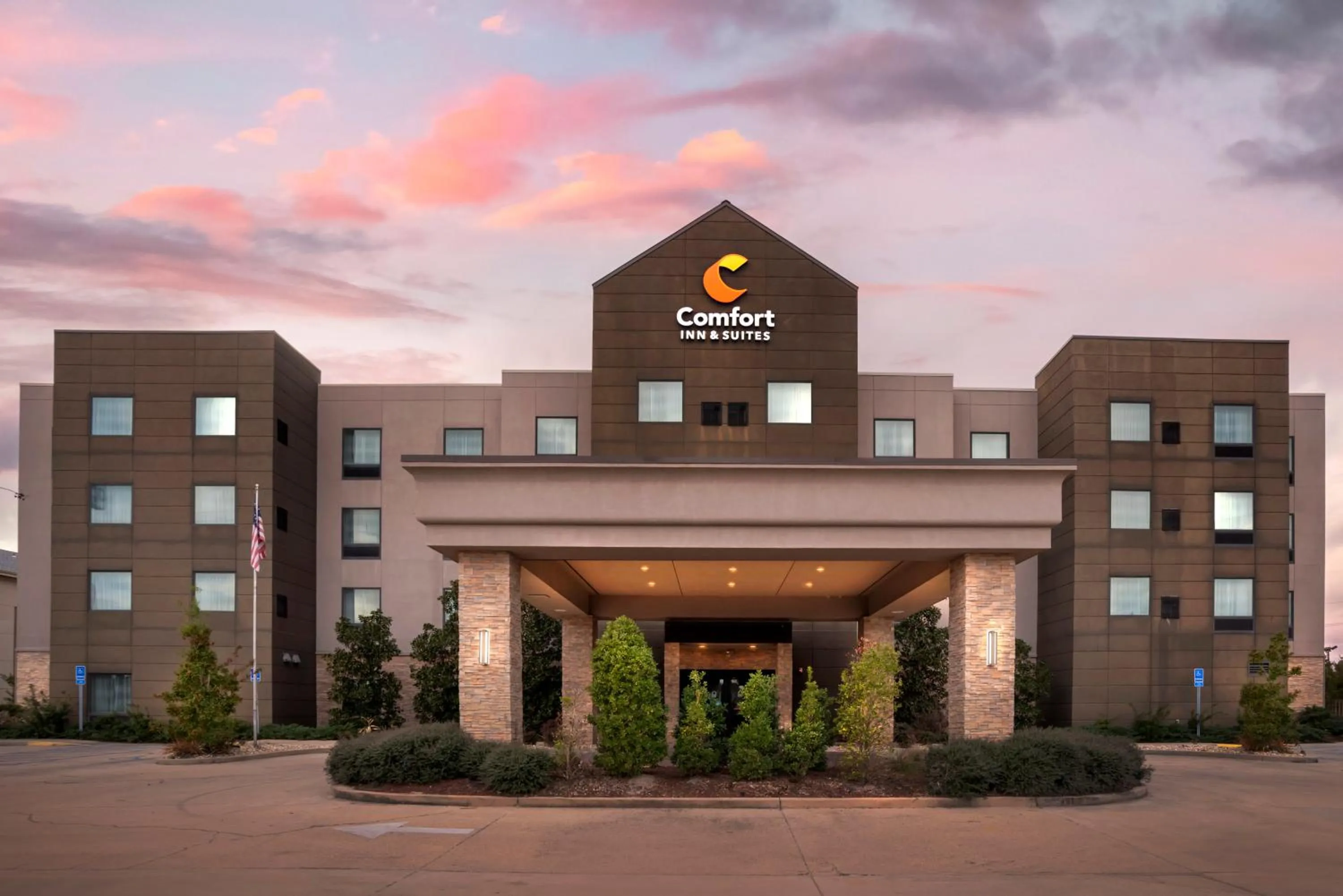 Property building in Comfort Inn & Suites
