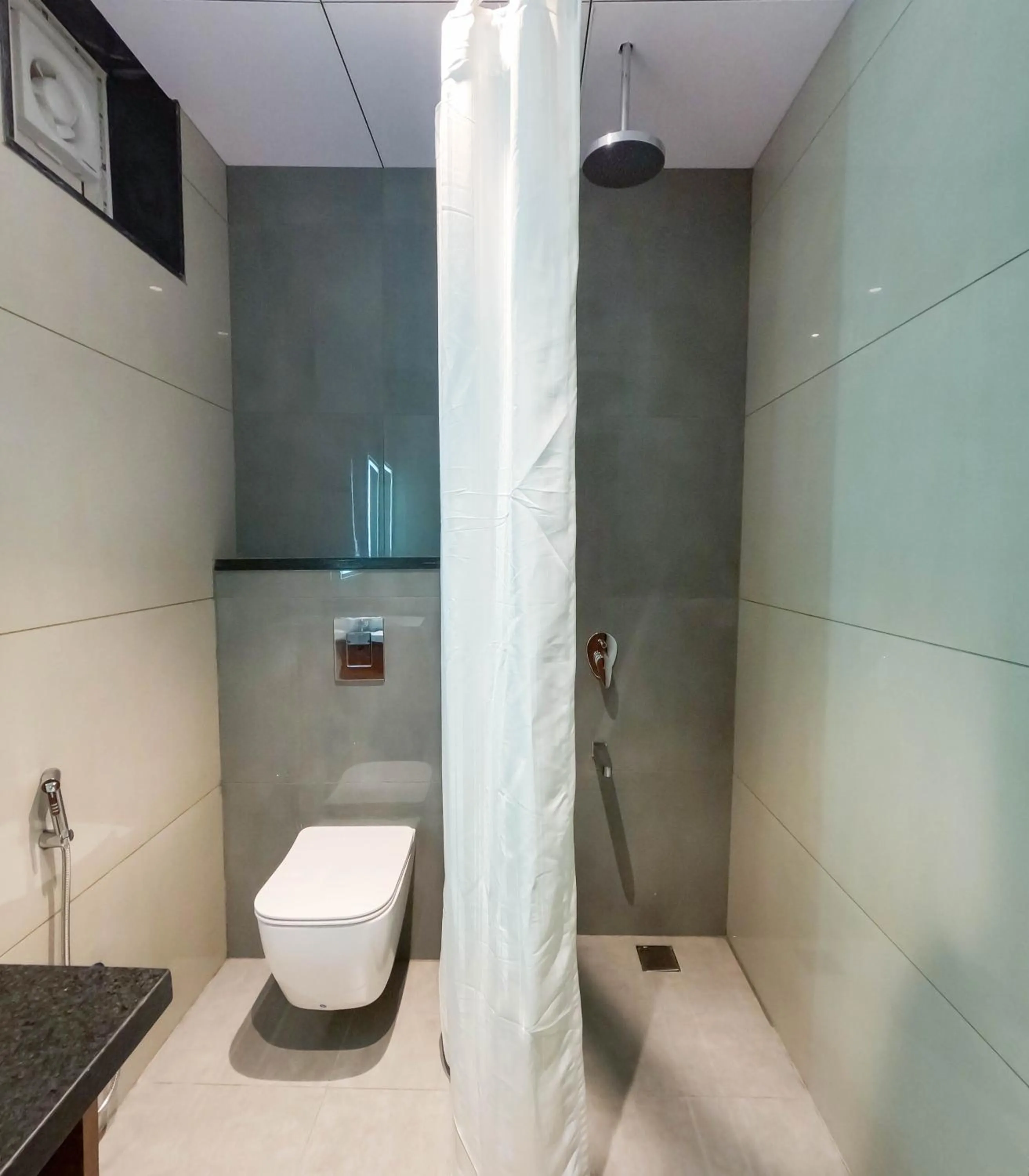 Bathroom in Casa Hotel, Madhapur