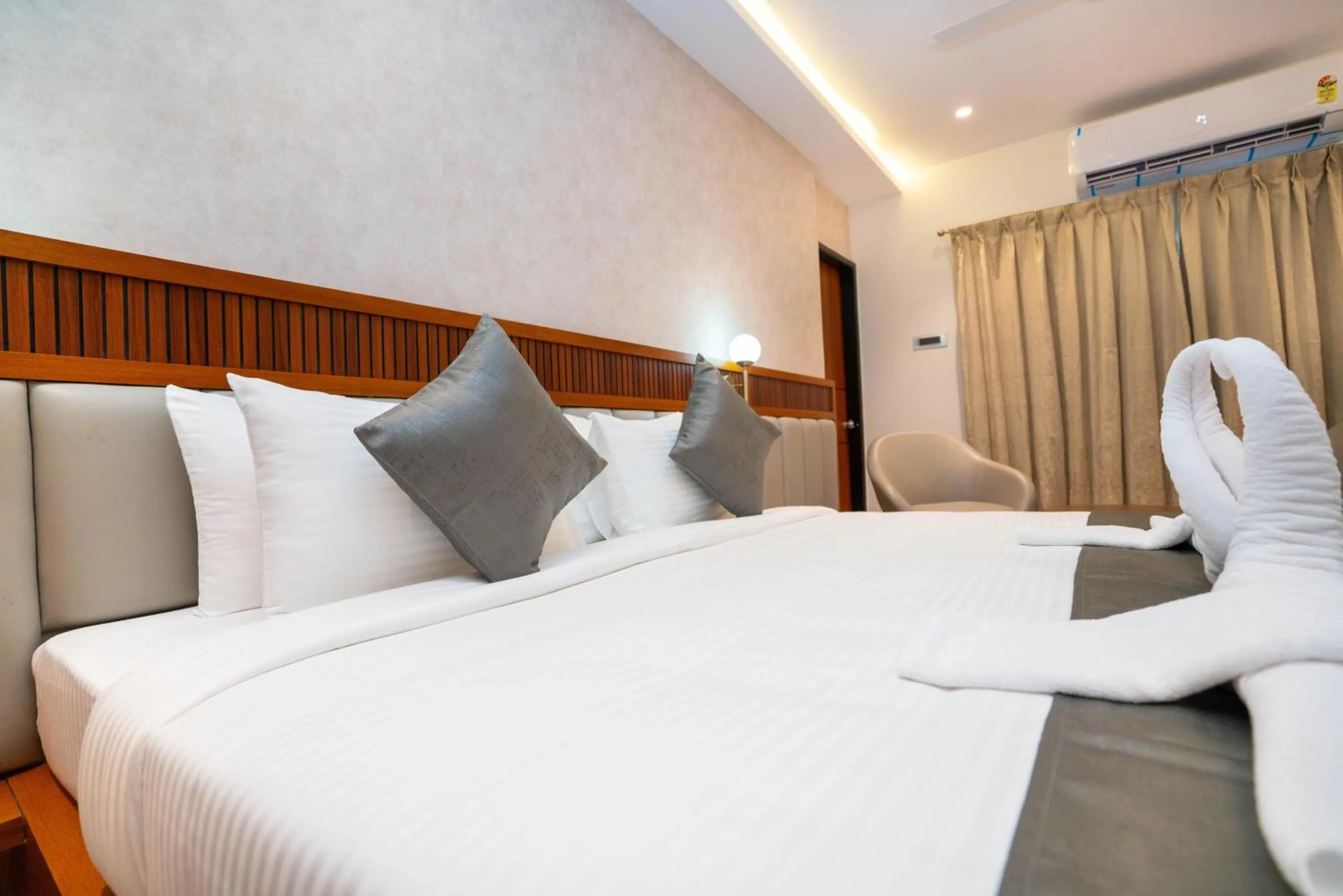 Bed in Casa Hotel, Madhapur