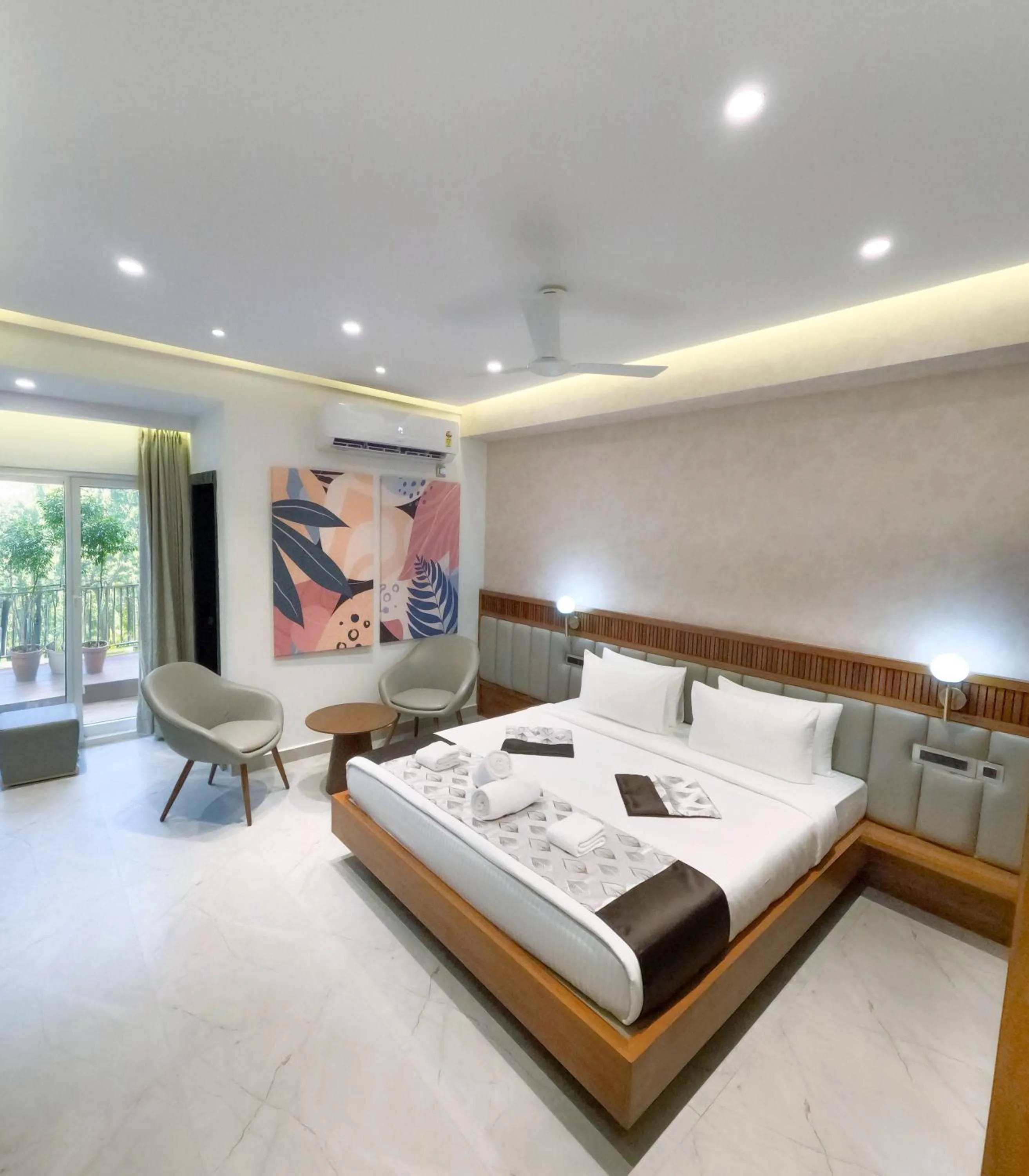 Bed in Casa Hotel, Madhapur