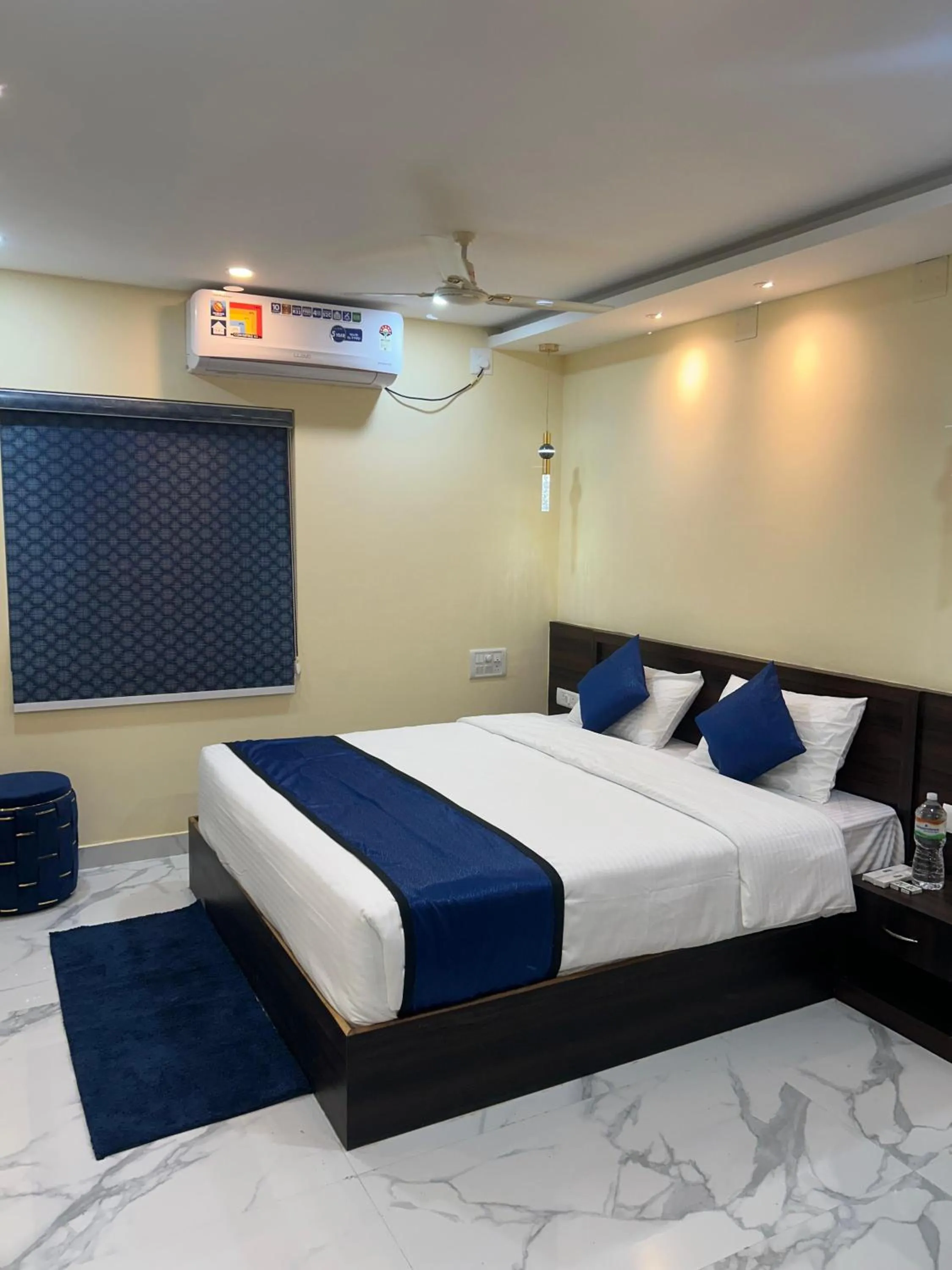 Bed in Livotel Premium Hotel