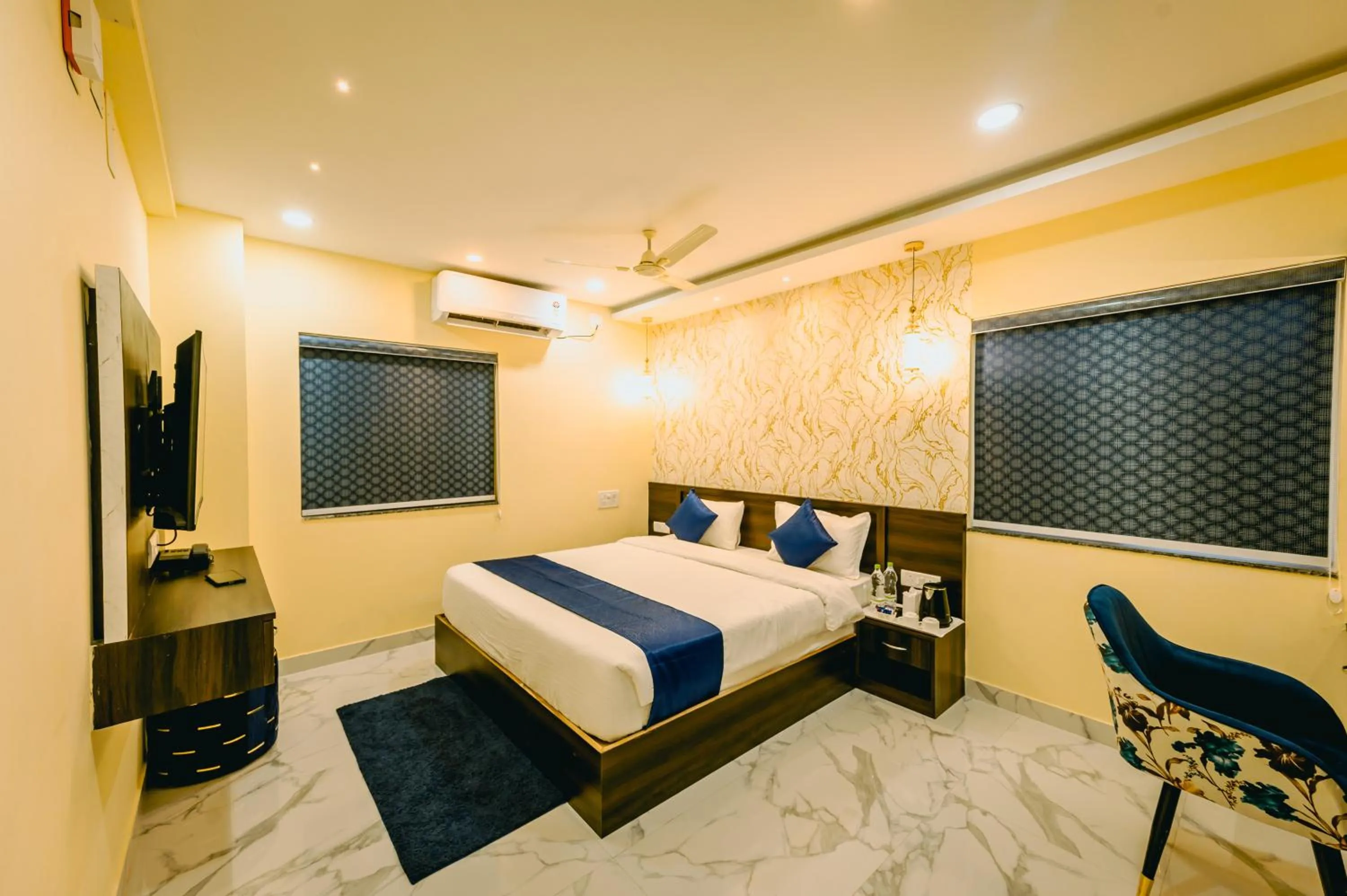 Bedroom, Bed in Livotel Premium Hotel