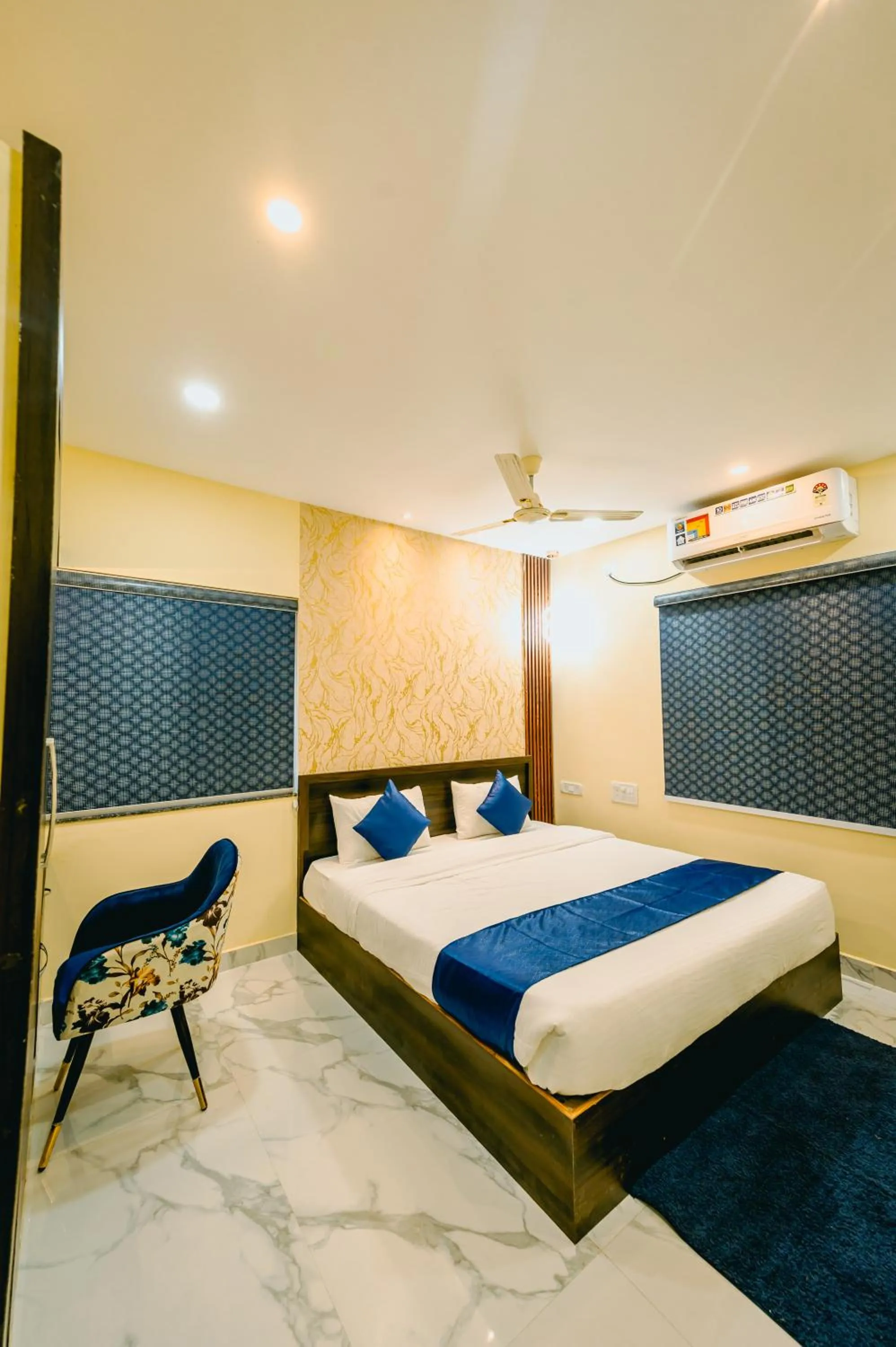 Bedroom, Bed in Livotel Premium Hotel